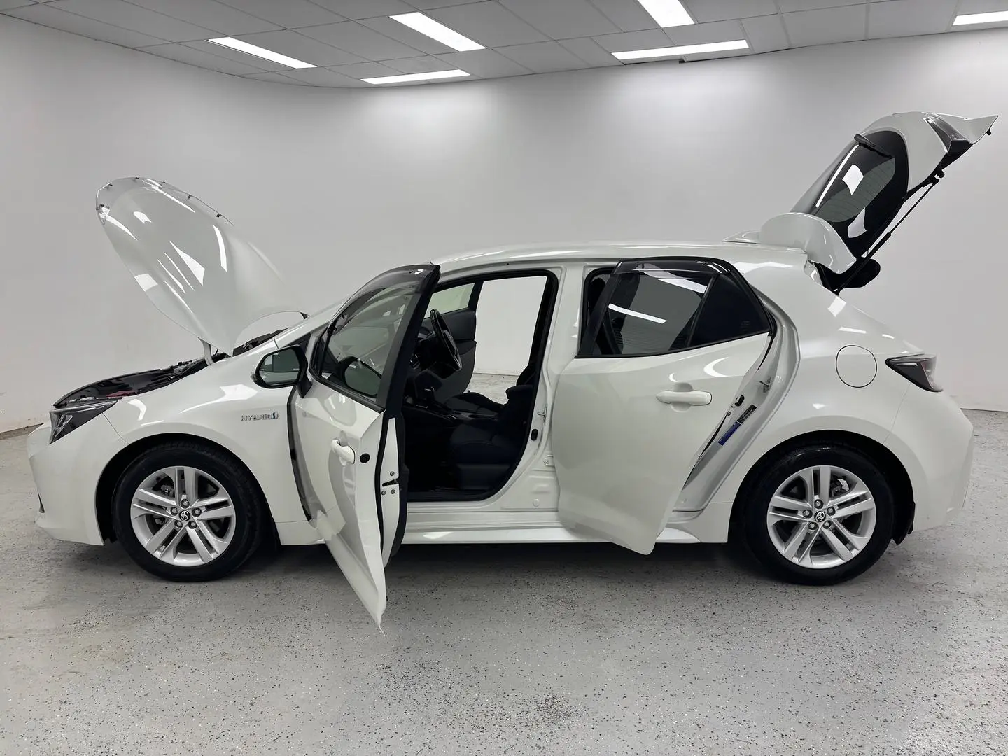 2019 Toyota Corolla Gallery Image 13