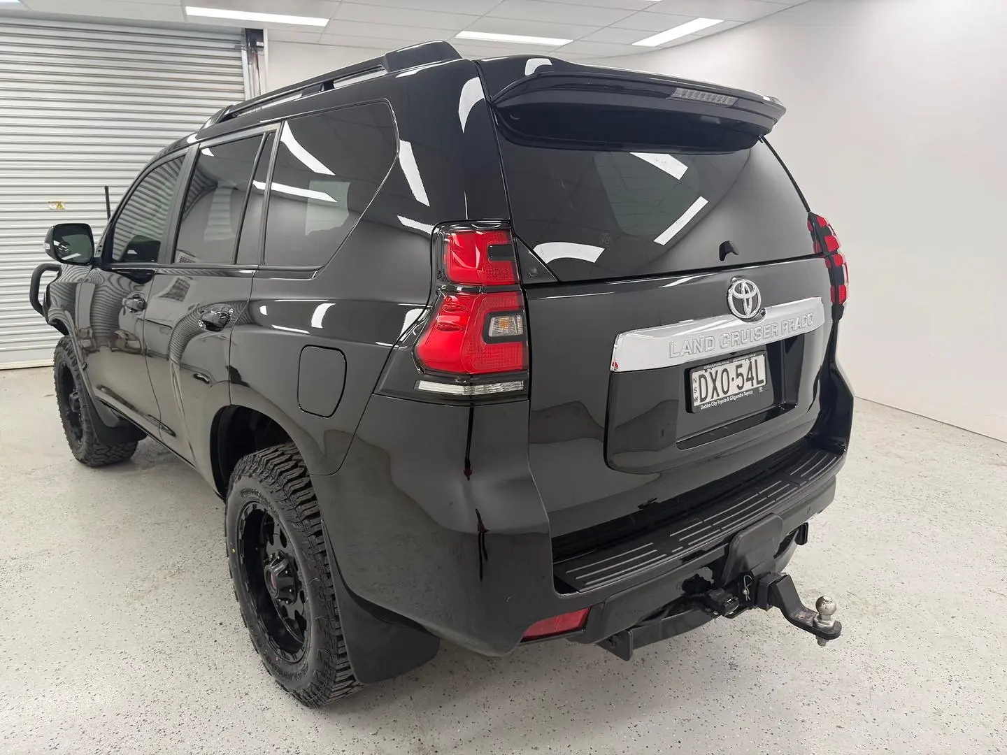 2018 Toyota Landcruiser Prado Gallery Image 5
