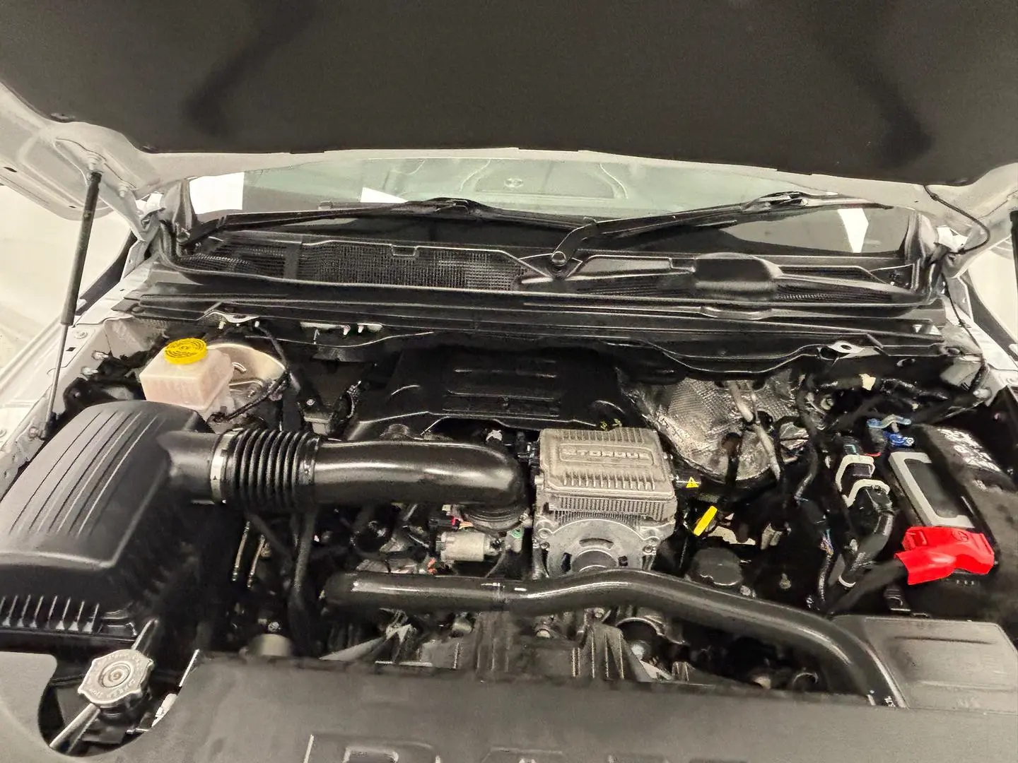 2023 RAM 1500 Gallery Image 15