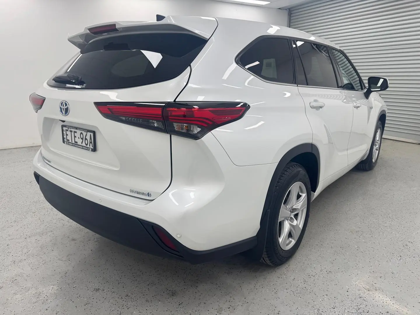 2021 Toyota Kluger Gallery Image 3