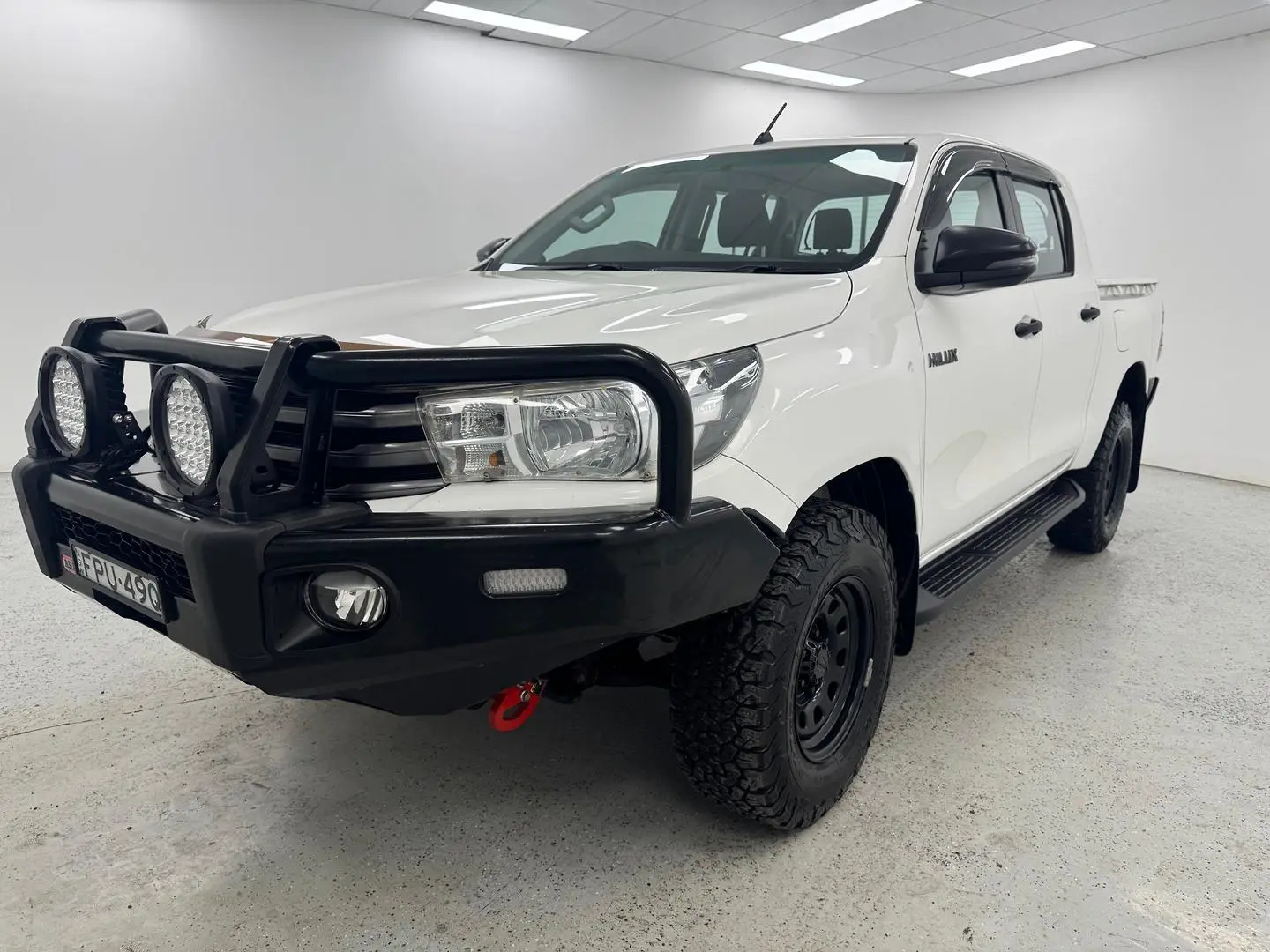 2018 Toyota Hilux Gallery Image 6