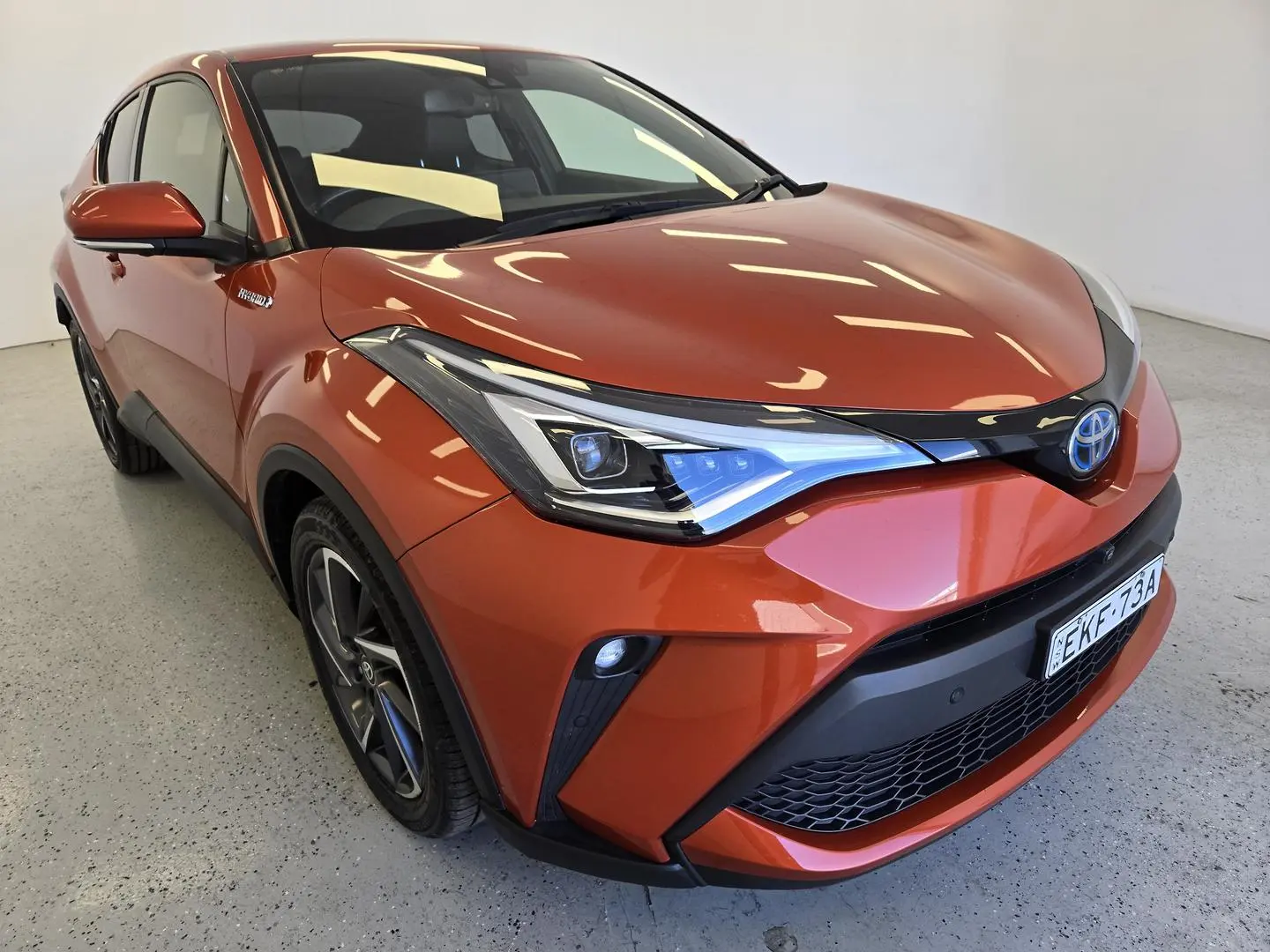 2019 Toyota C-Hr Gallery Image 1