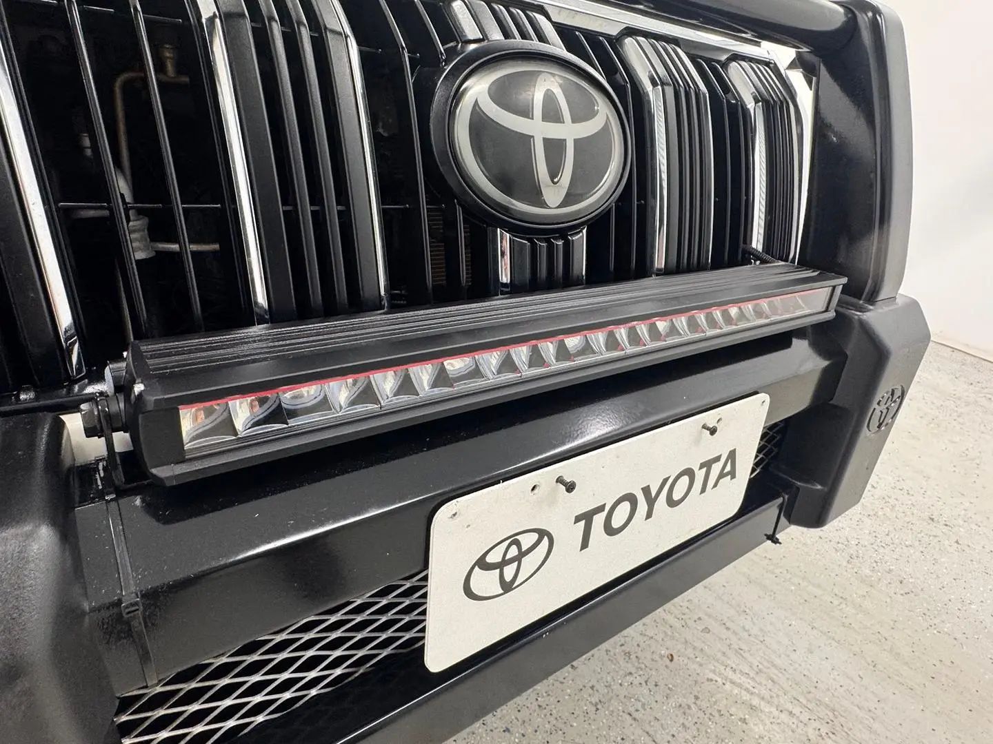 2020 Toyota Landcruiser Prado Gallery Image 32