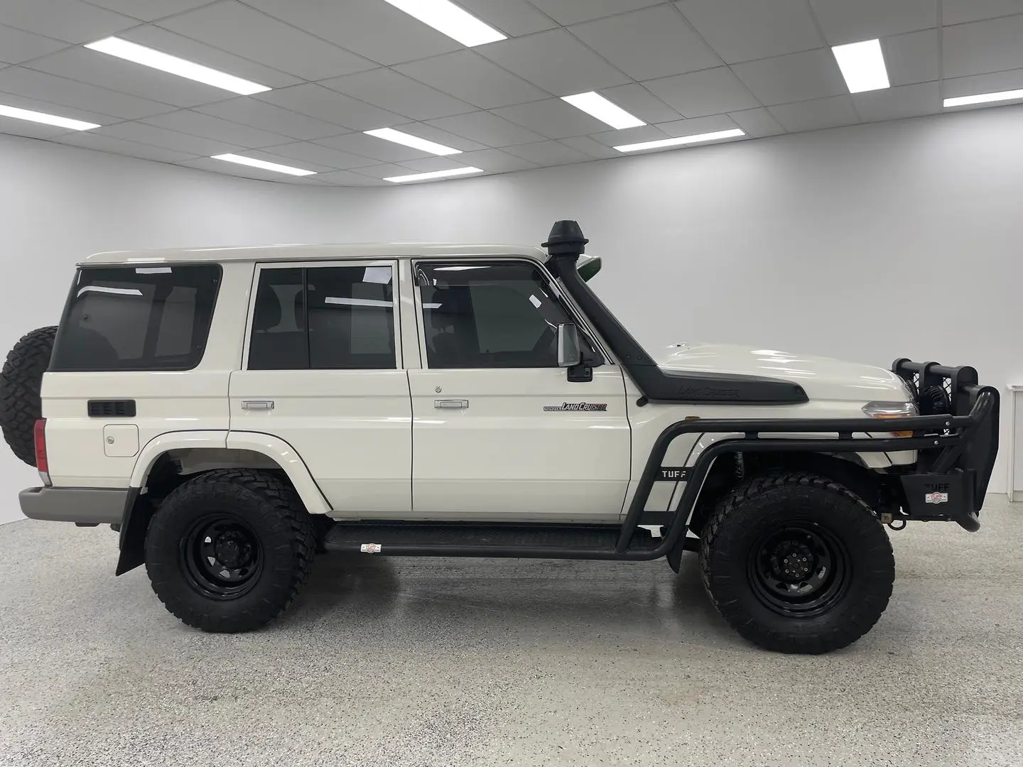 2022 Toyota Landcruiser Gallery Image 2