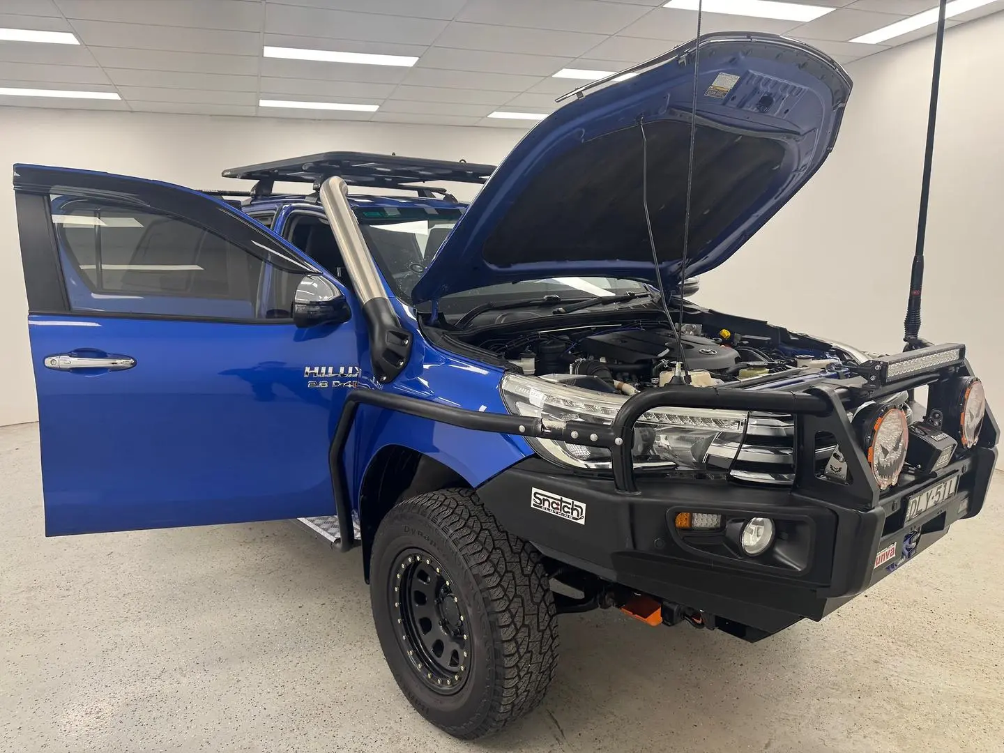 2016 Toyota Hilux Gallery Image 7