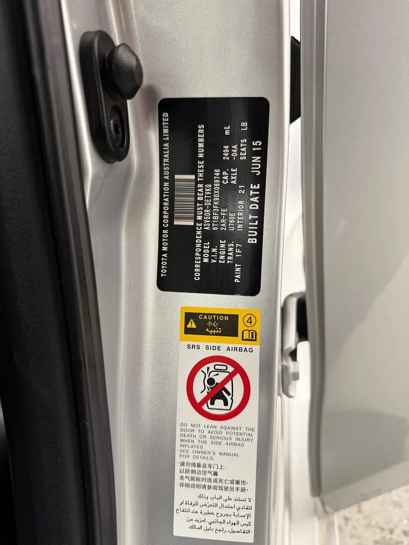 2015 Toyota Camry Gallery Image 11