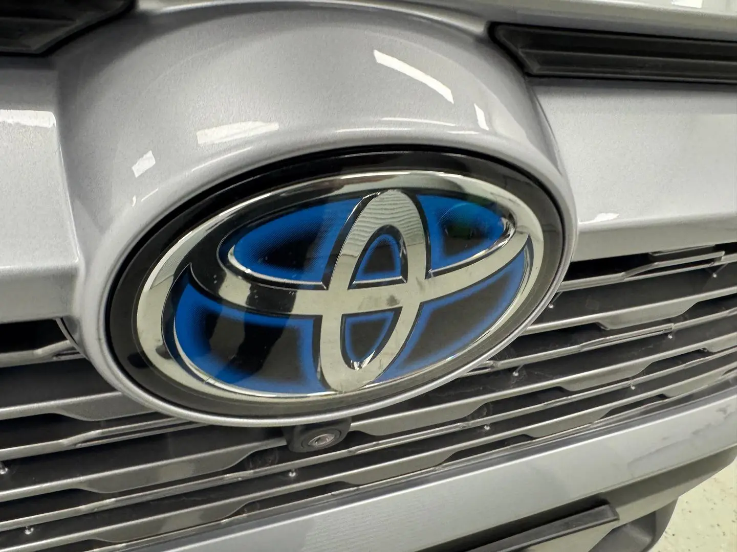 2020 Toyota RAV4 Gallery Image 34