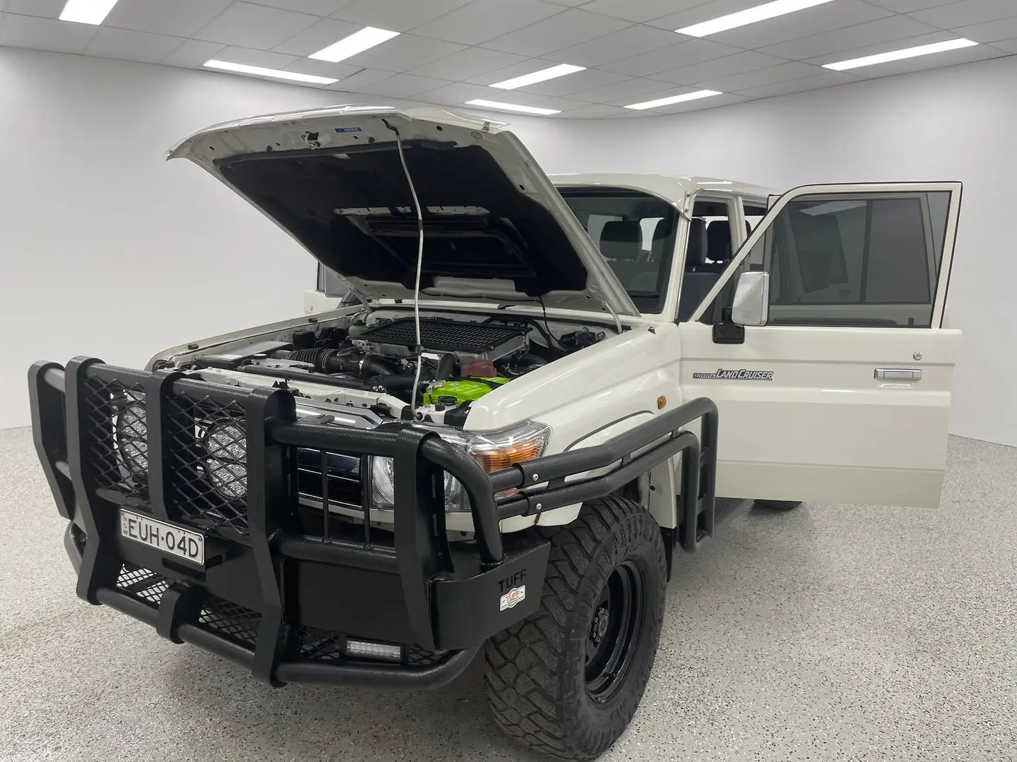 2022 Toyota Landcruiser Gallery Image 8