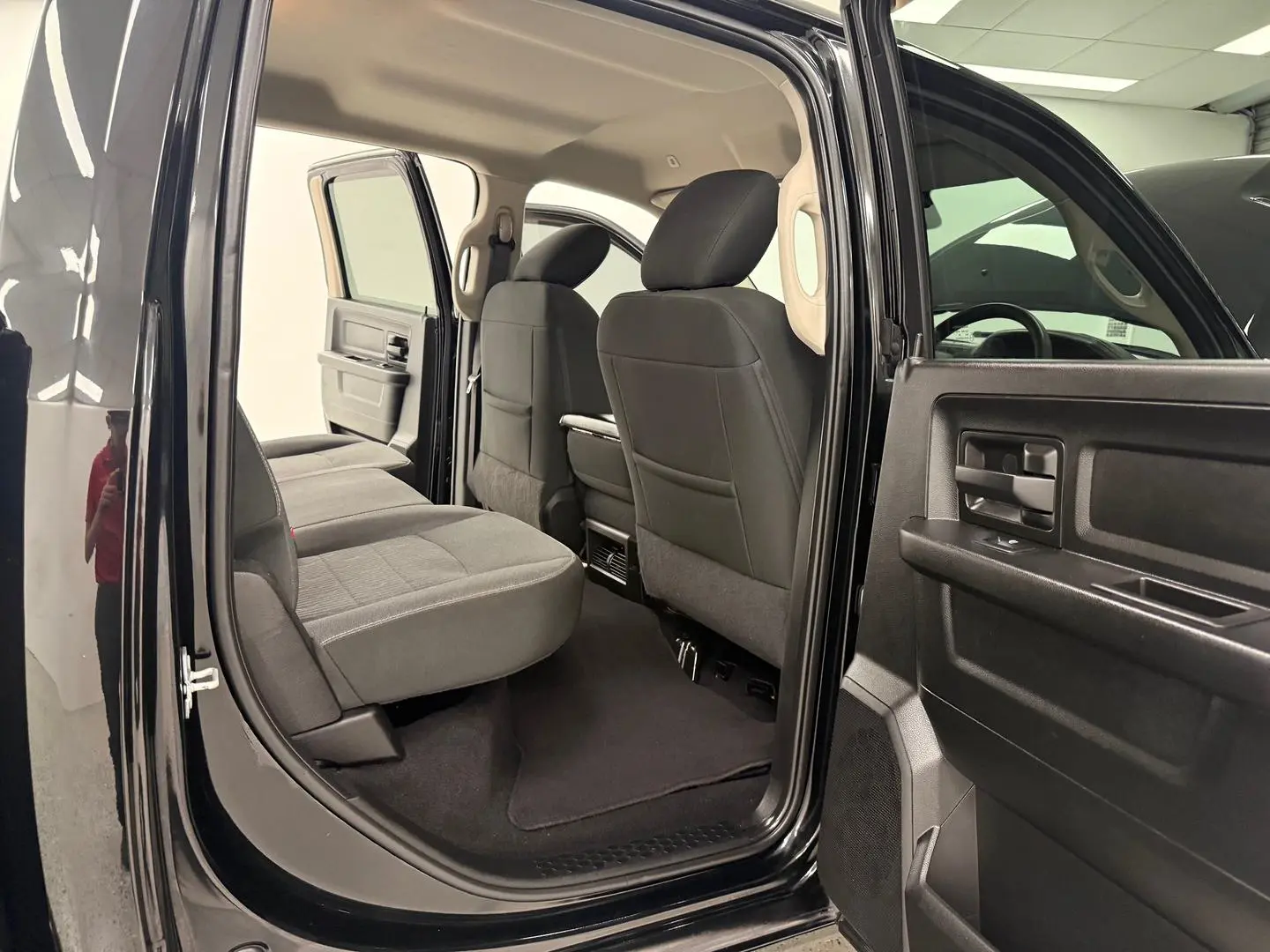 2021 RAM 1500 Gallery Image 16