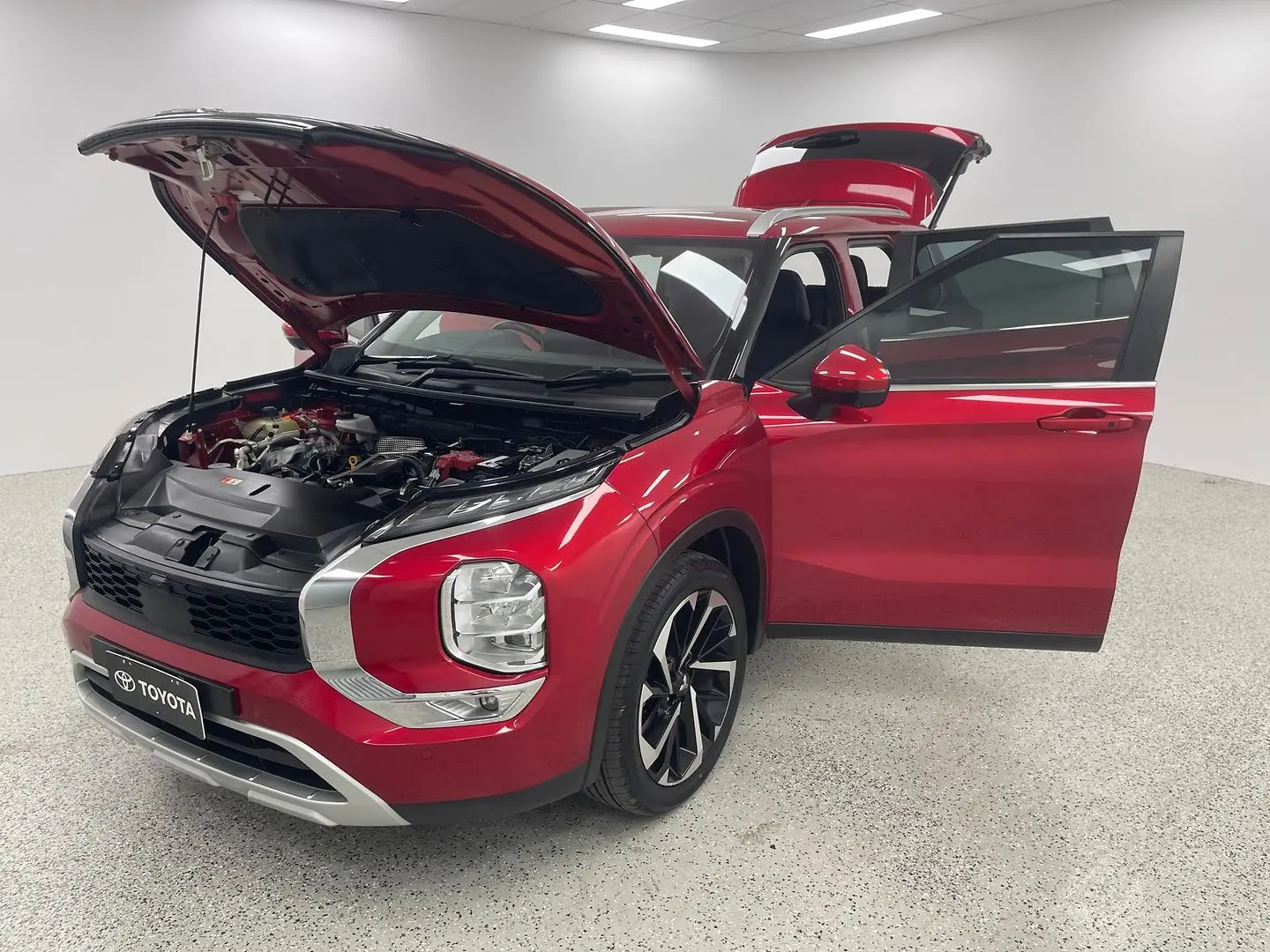 2022 Mitsubishi Outlander Gallery Image 12