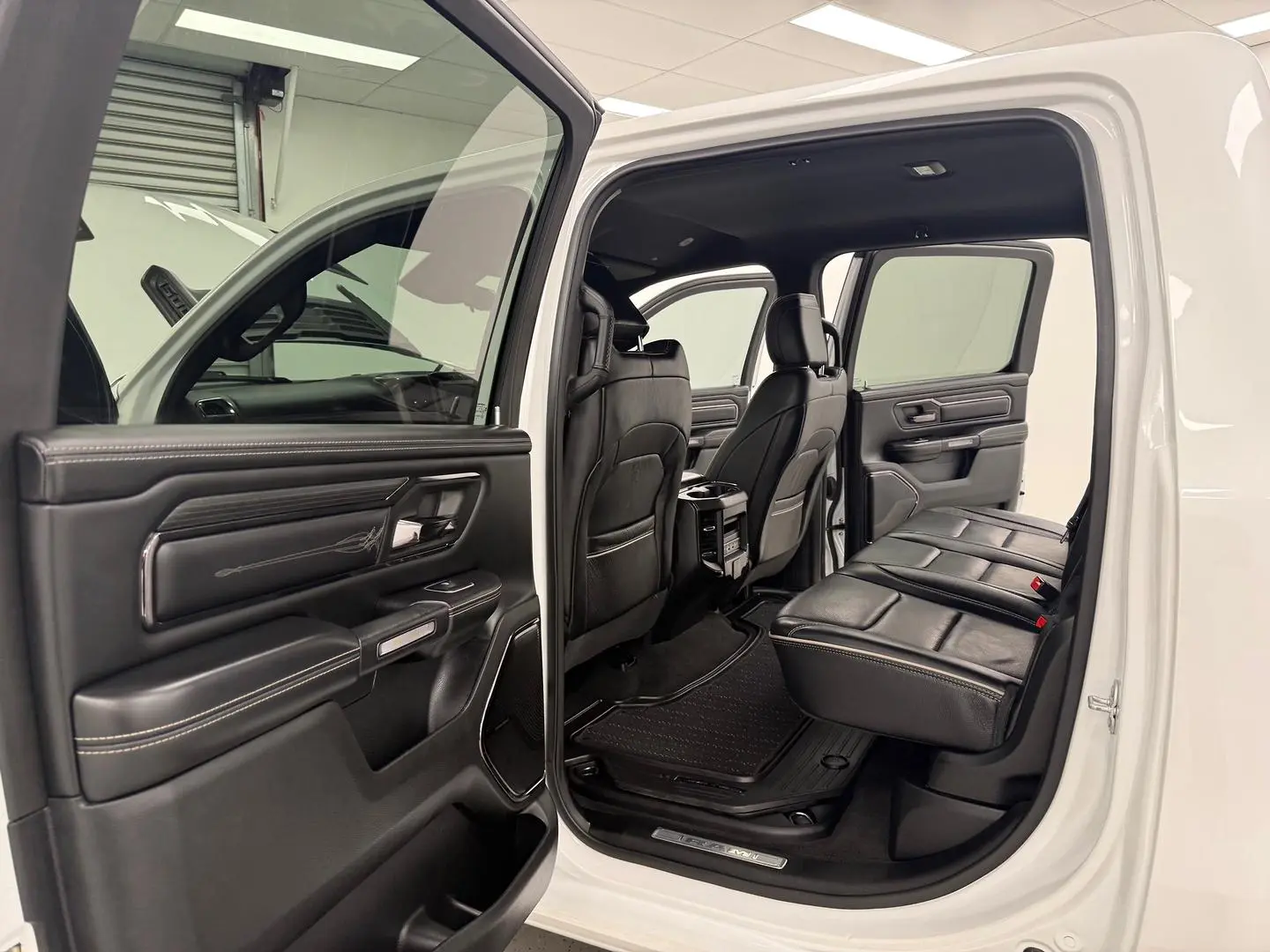 2022 RAM 1500 Gallery Image 12