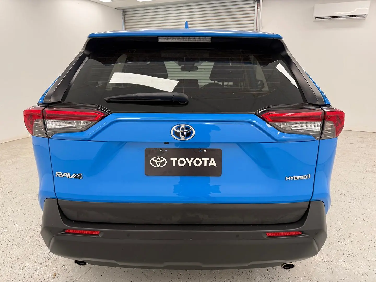 2021 Toyota RAV4 Gallery Image 4