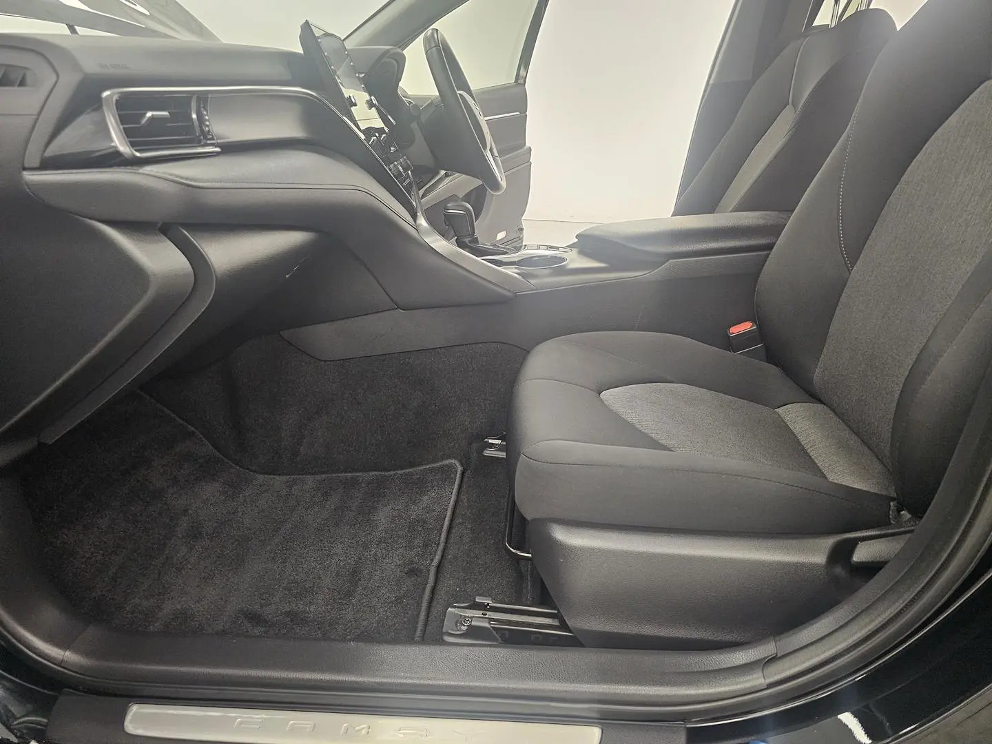 2022 Toyota Camry Gallery Image 13