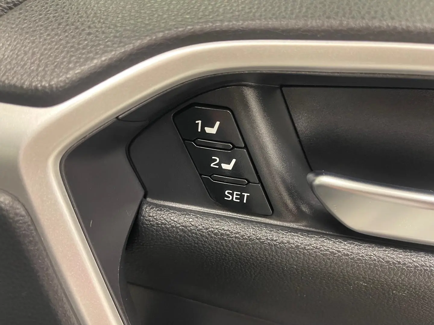 2022 Toyota RAV4 Gallery Image 22