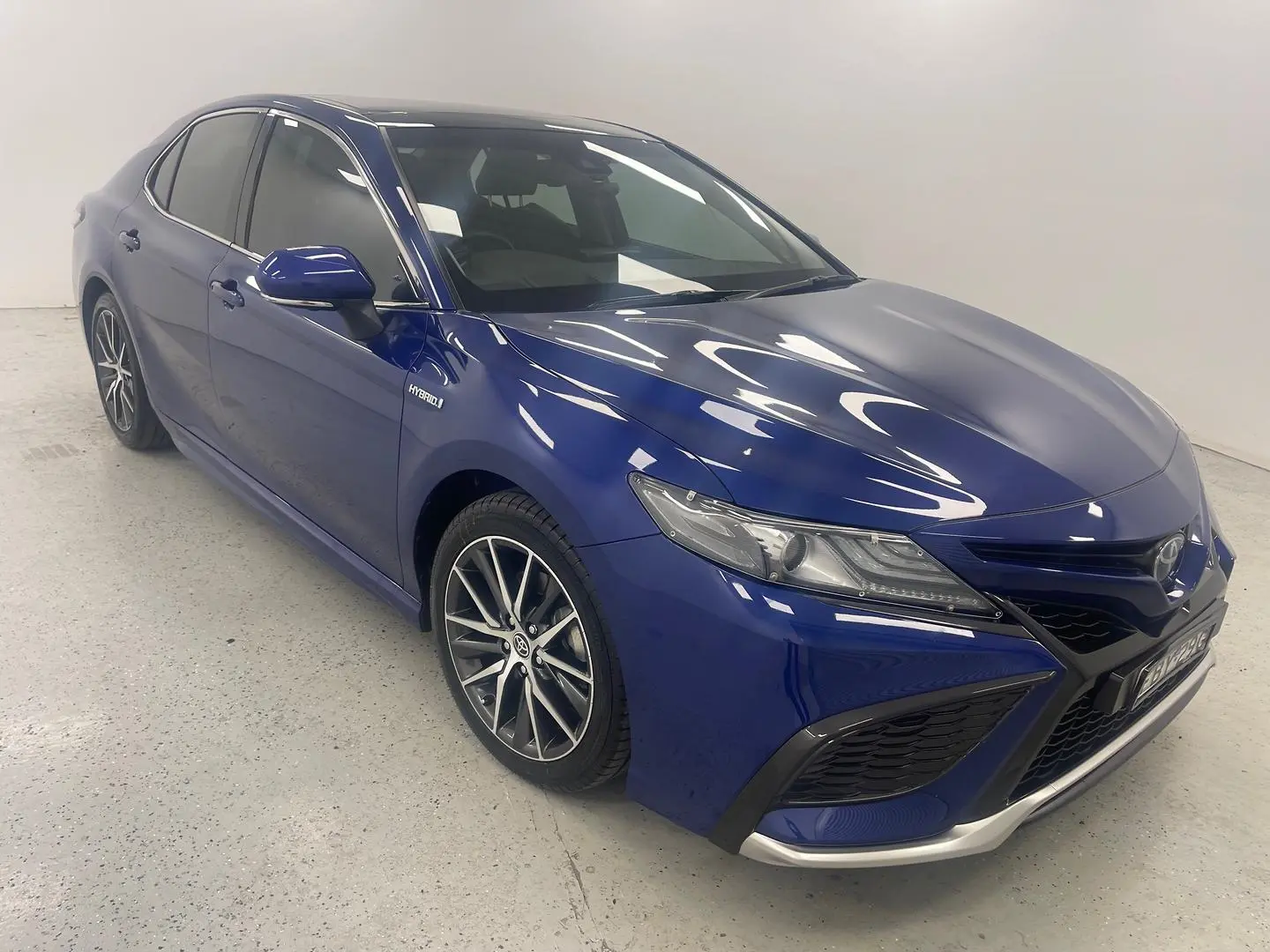 2023 Toyota Camry Gallery Image 2