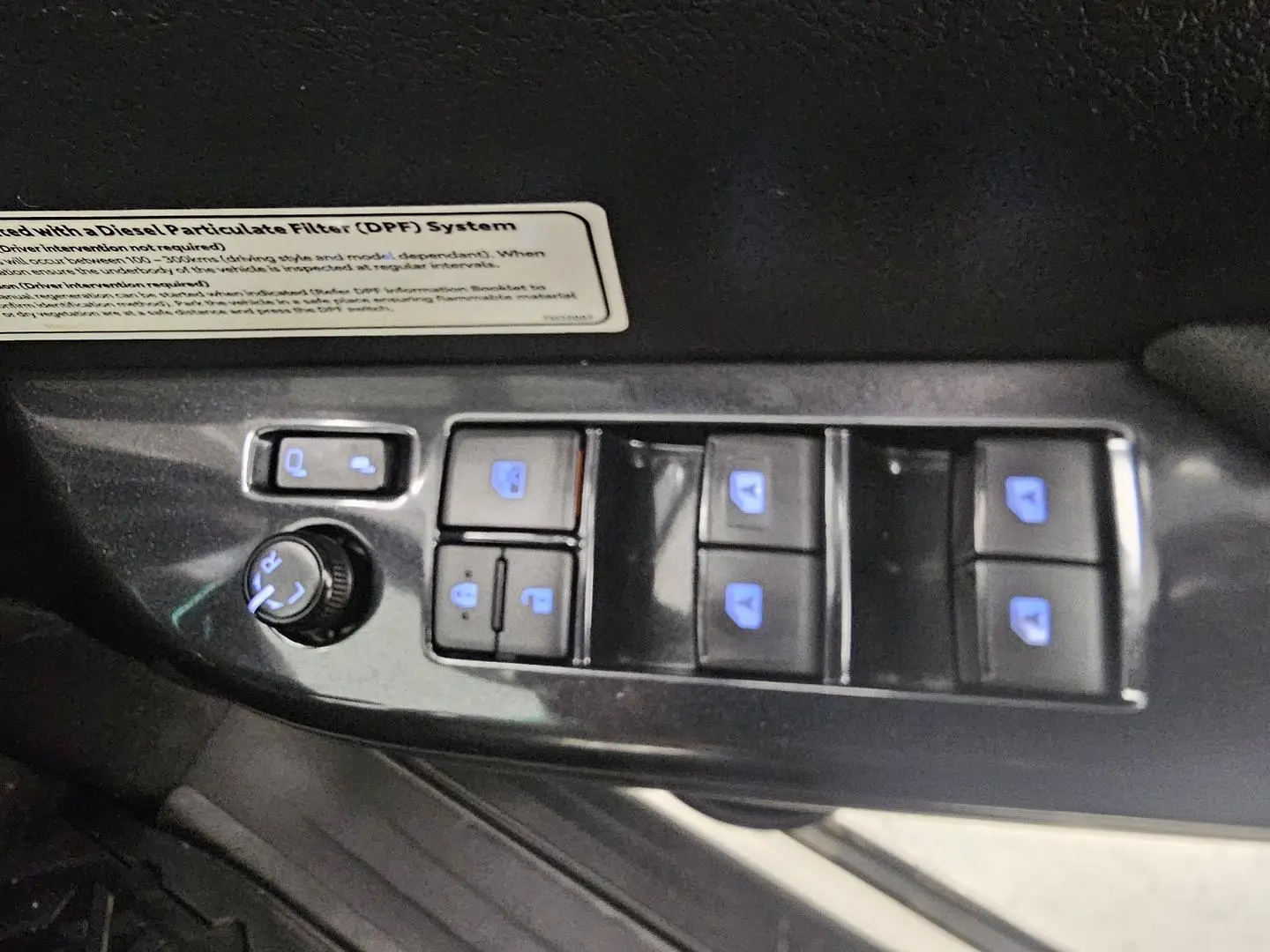 2021 Toyota Hilux Gallery Image 39