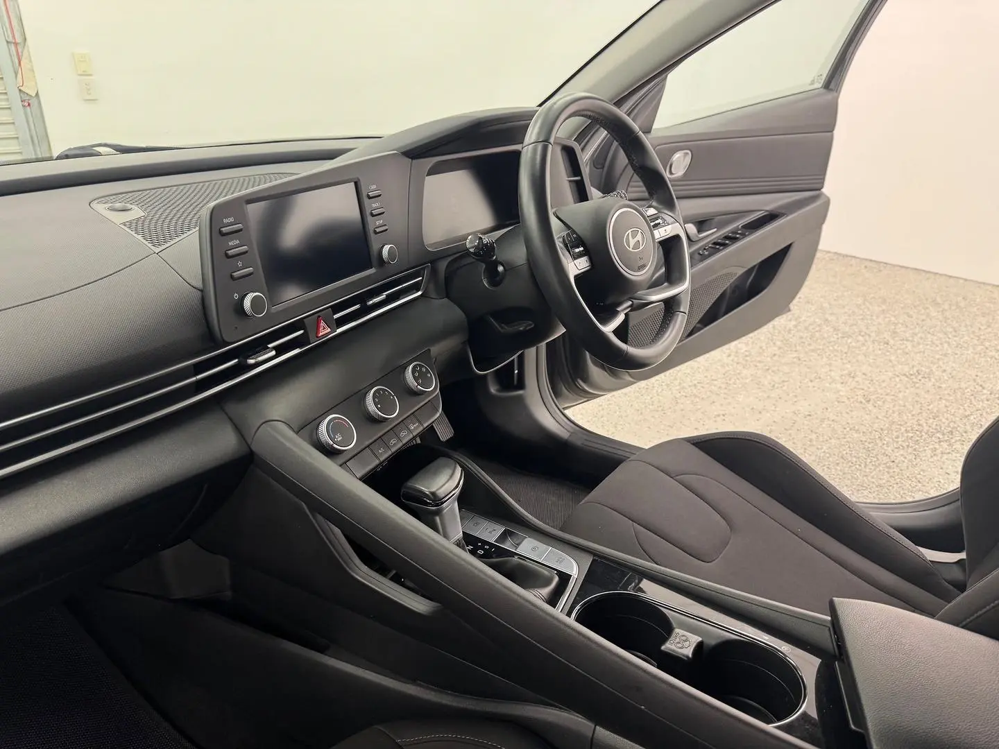 2024 Hyundai i30 Gallery Image 30