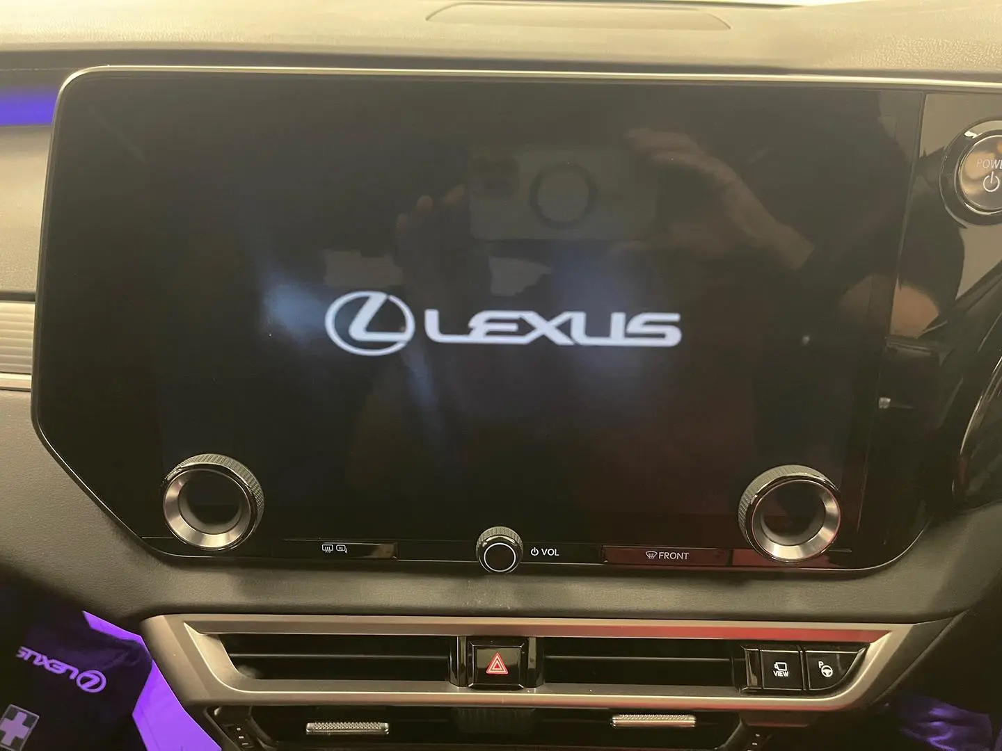 2025 Lexus RX Gallery Image 27