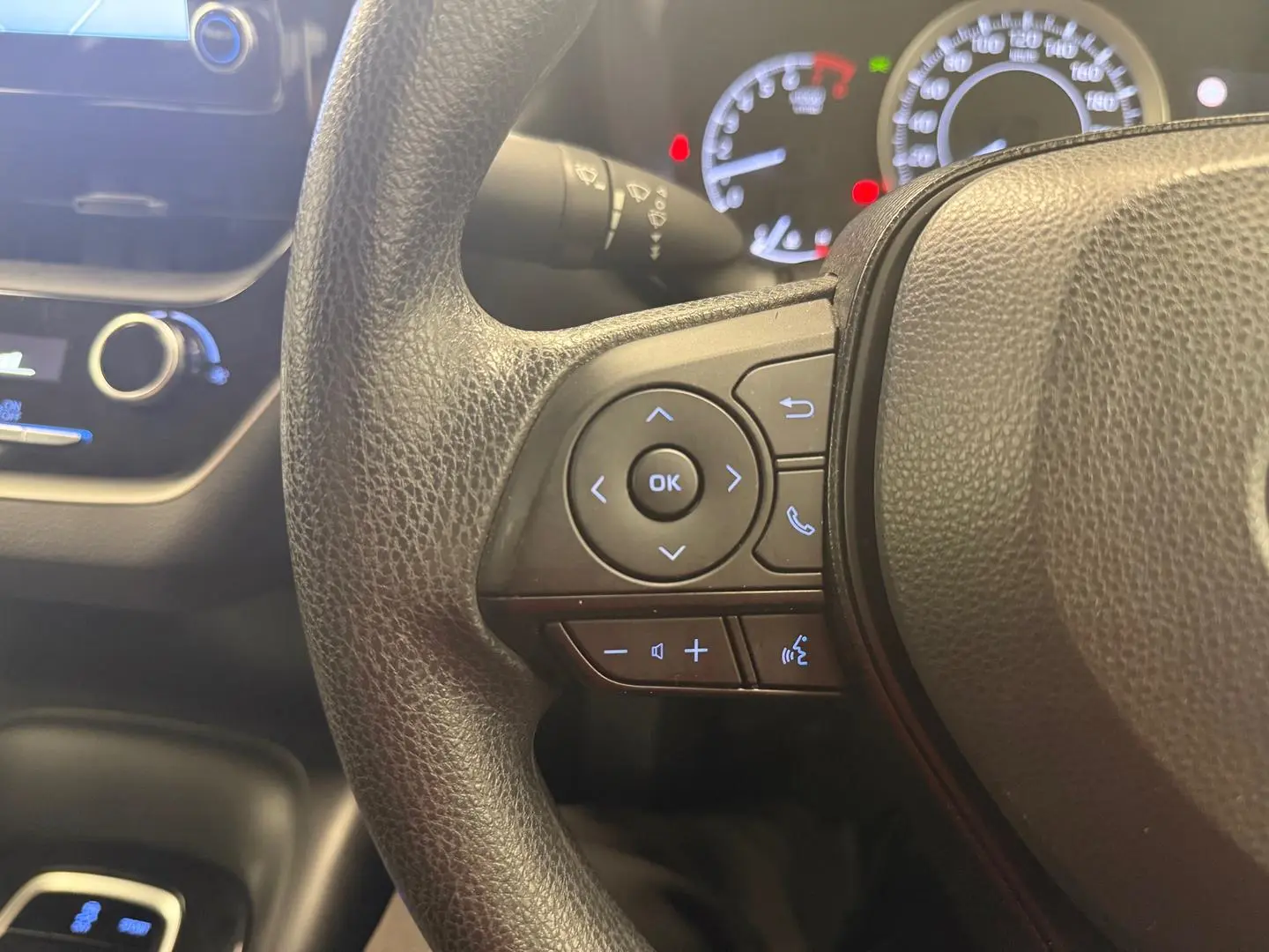 2020 Toyota Corolla Gallery Image 28