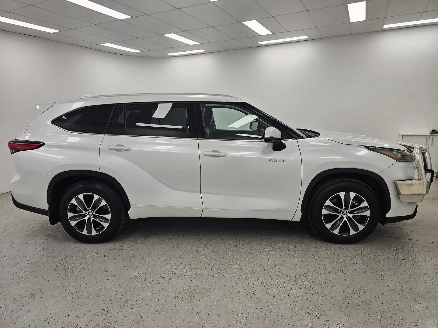 2022 Toyota Kluger Gallery Image 2