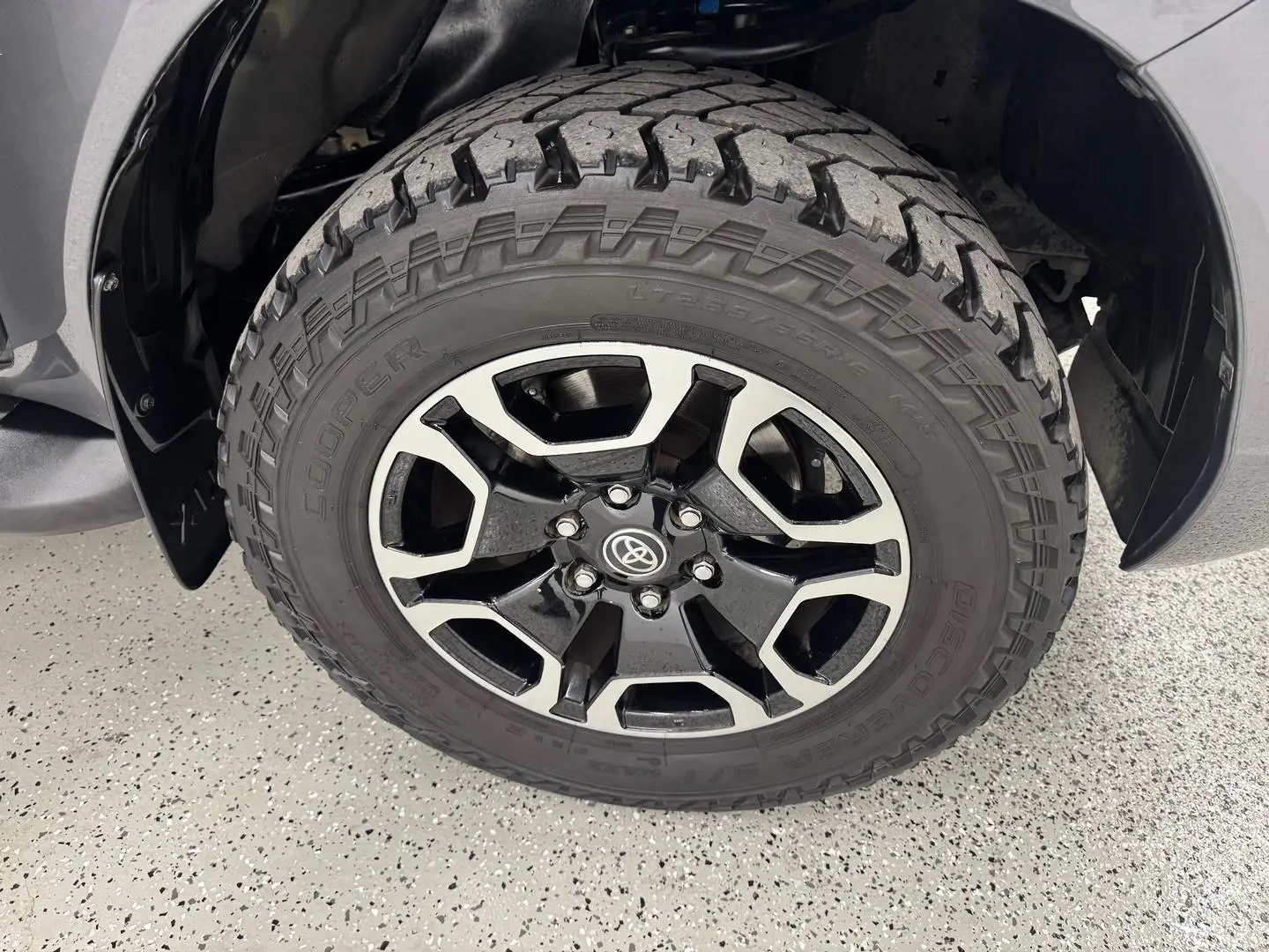 2020 Toyota Hilux Gallery Image 16