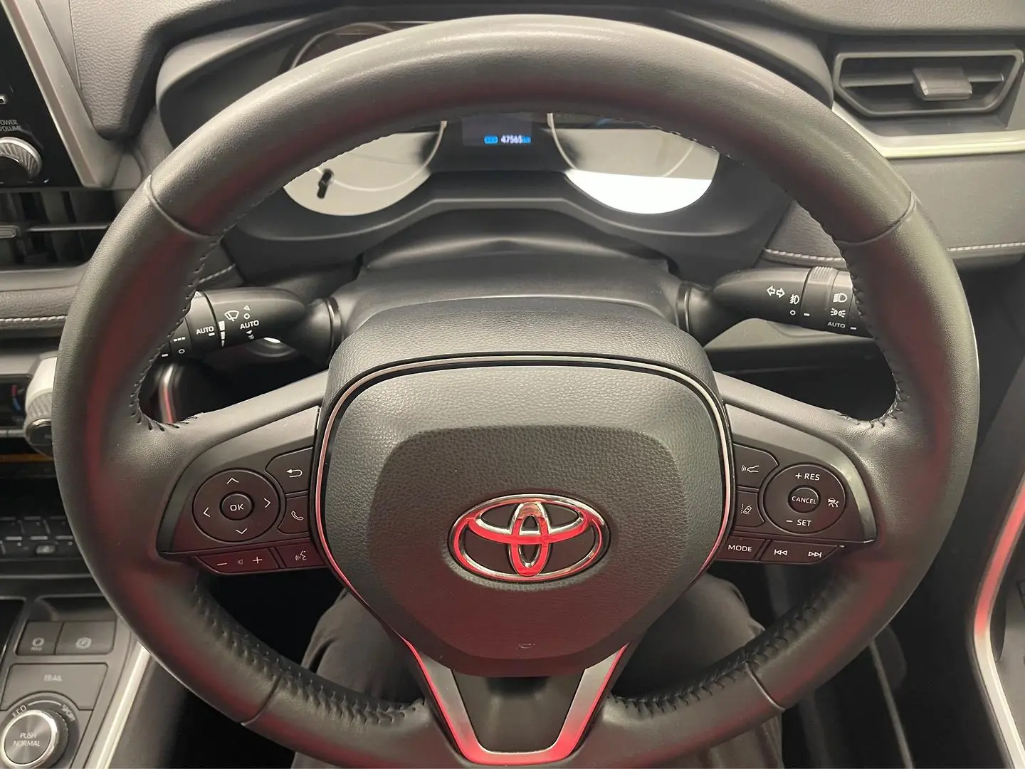 2021 Toyota RAV4 Gallery Image 34
