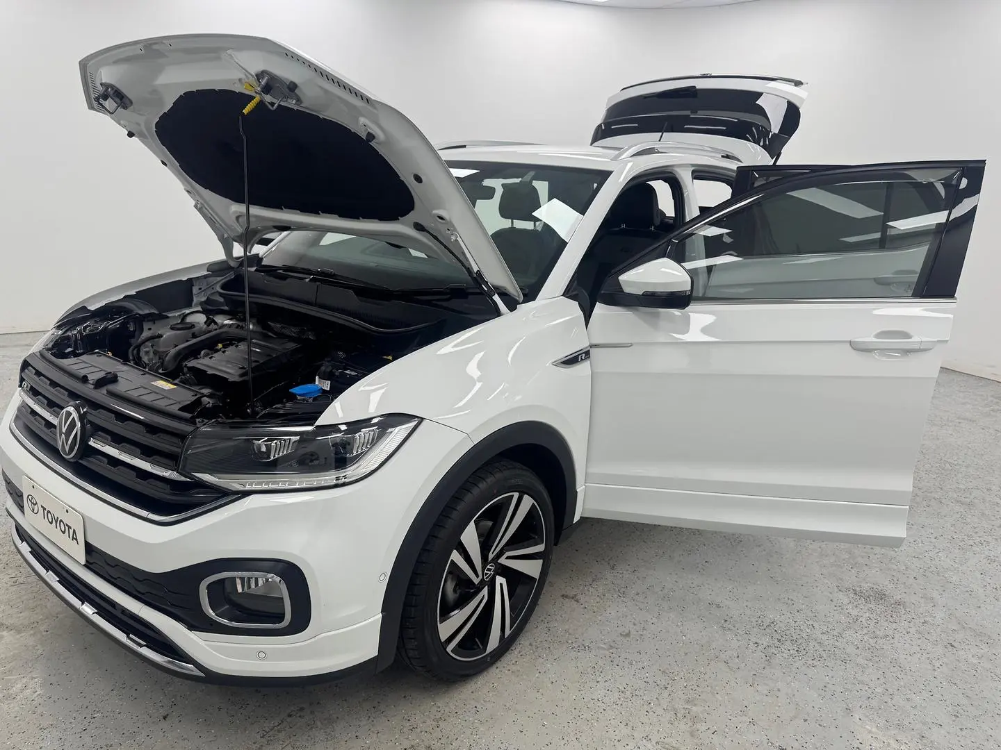 2021 Volkswagen T-Cross Gallery Image 12