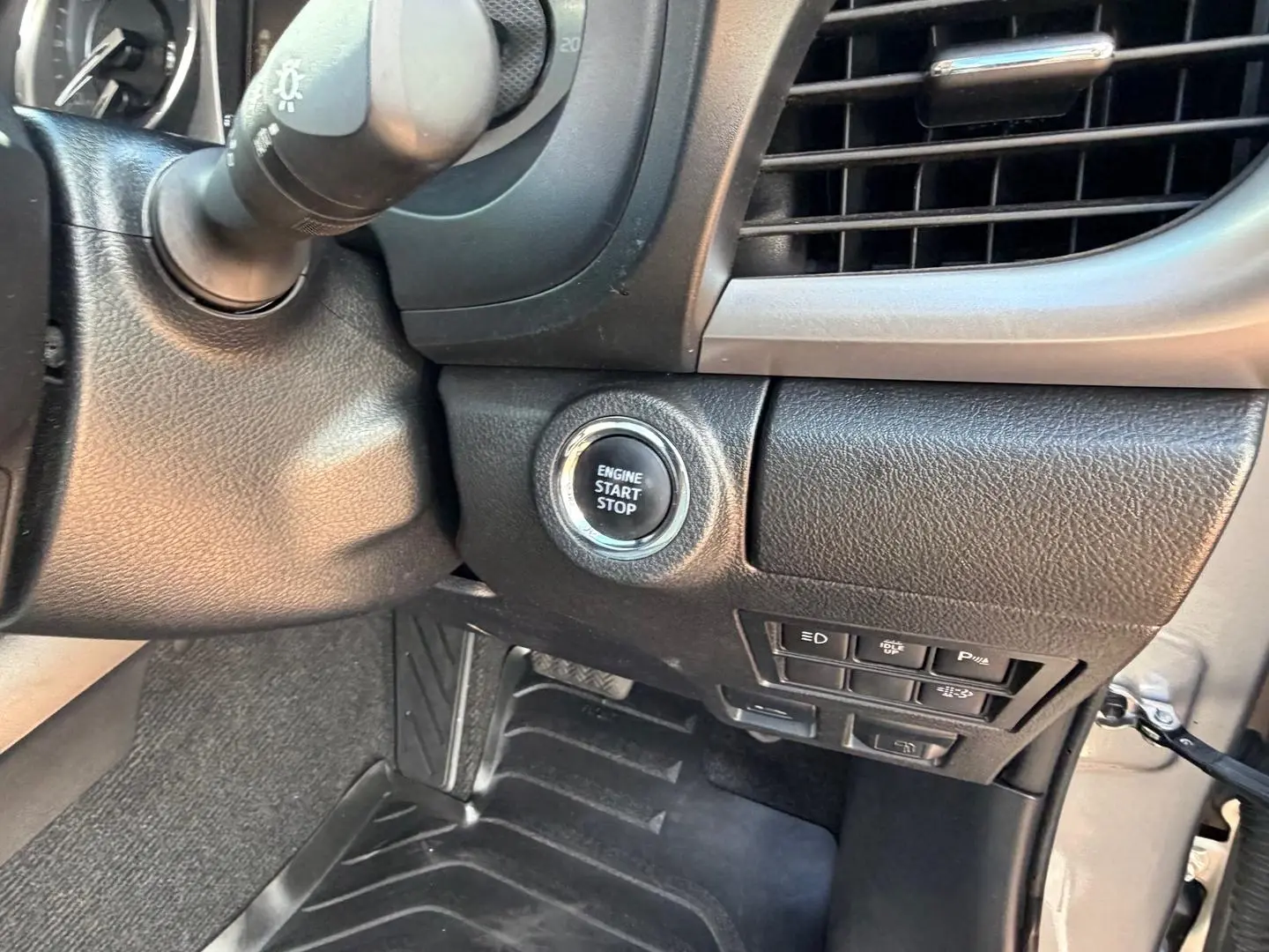 2021 Toyota Hilux Gallery Image 20