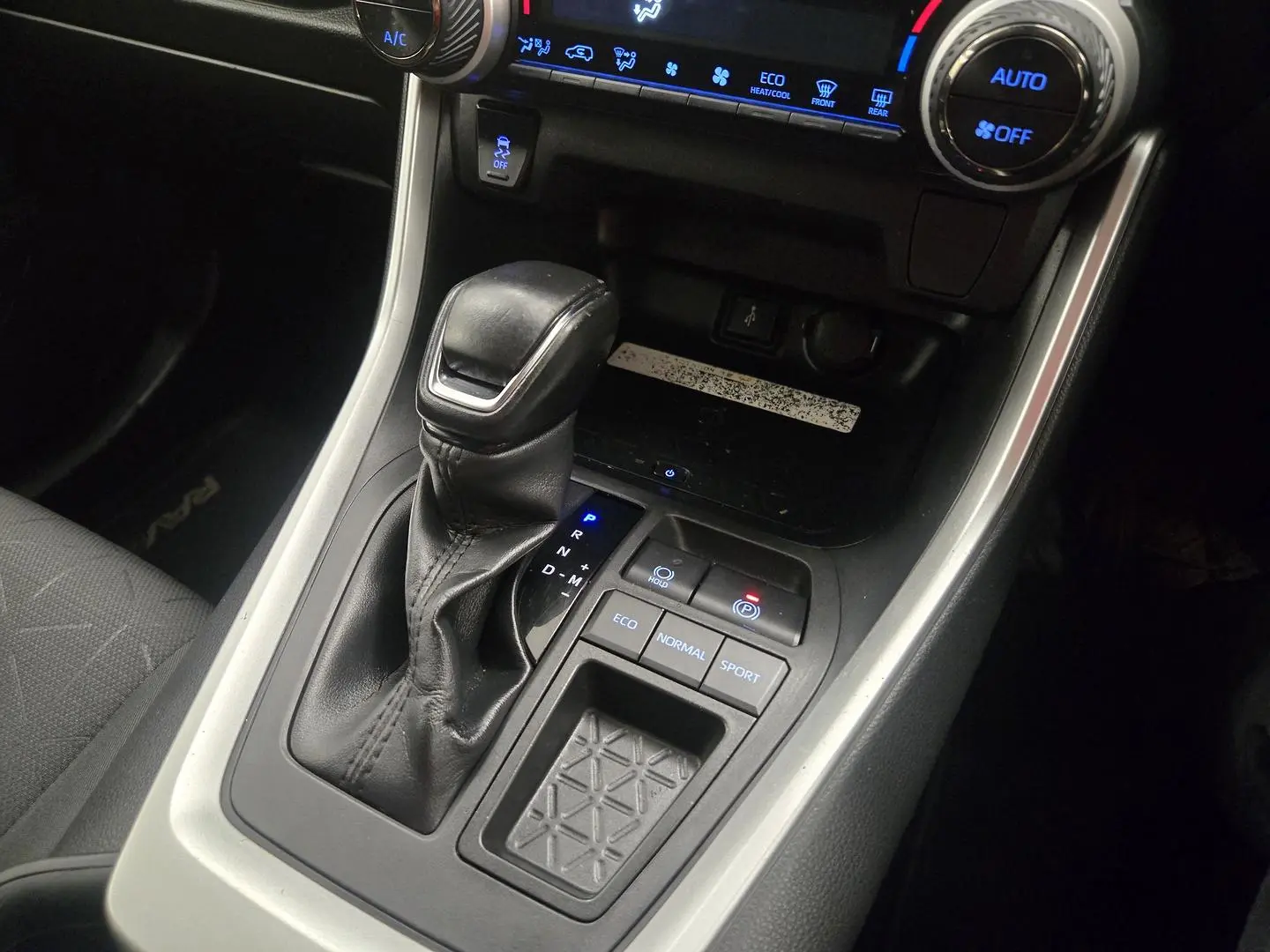 2021 Toyota RAV4 Gallery Image 30