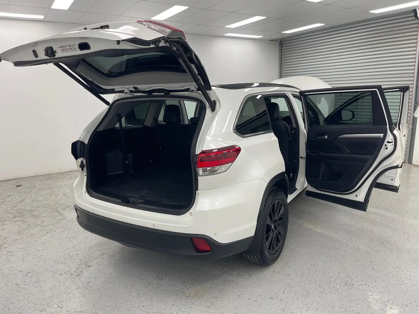 2019 Toyota Kluger Gallery Image 10