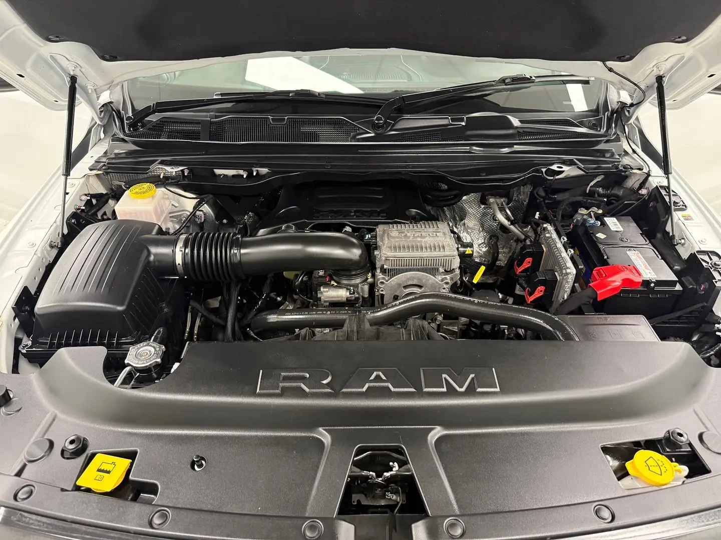 2022 RAM 1500 Gallery Image 24