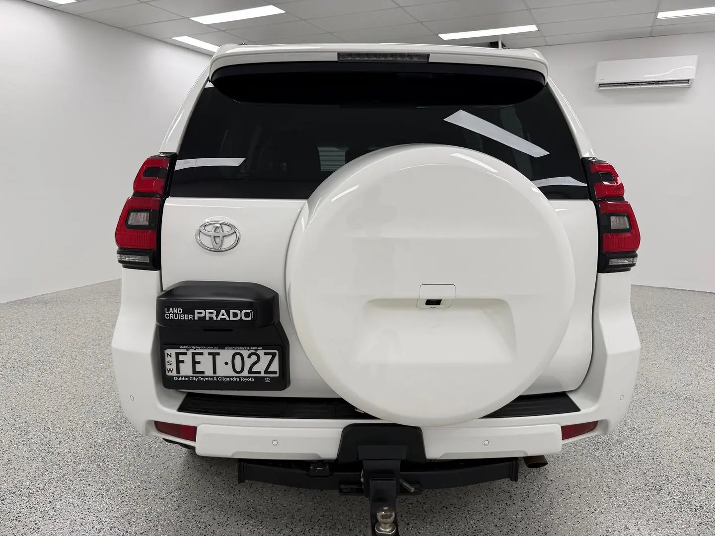 2020 Toyota Landcruiser Prado Gallery Image 4