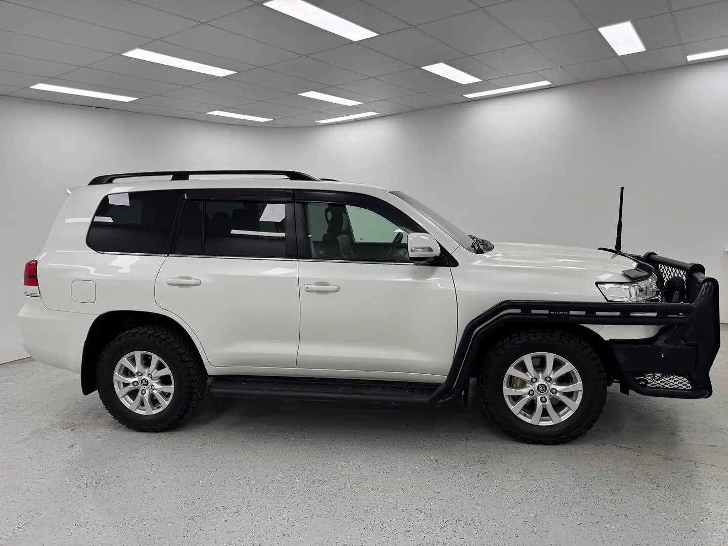 2020 Toyota Landcruiser Gallery Image 2