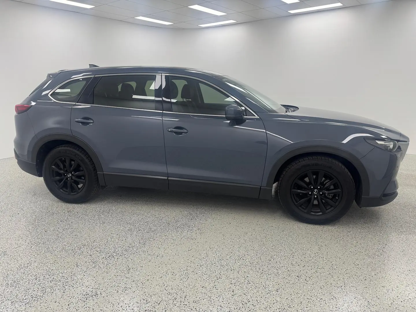 2021 Mazda CX-9 Gallery Image 2