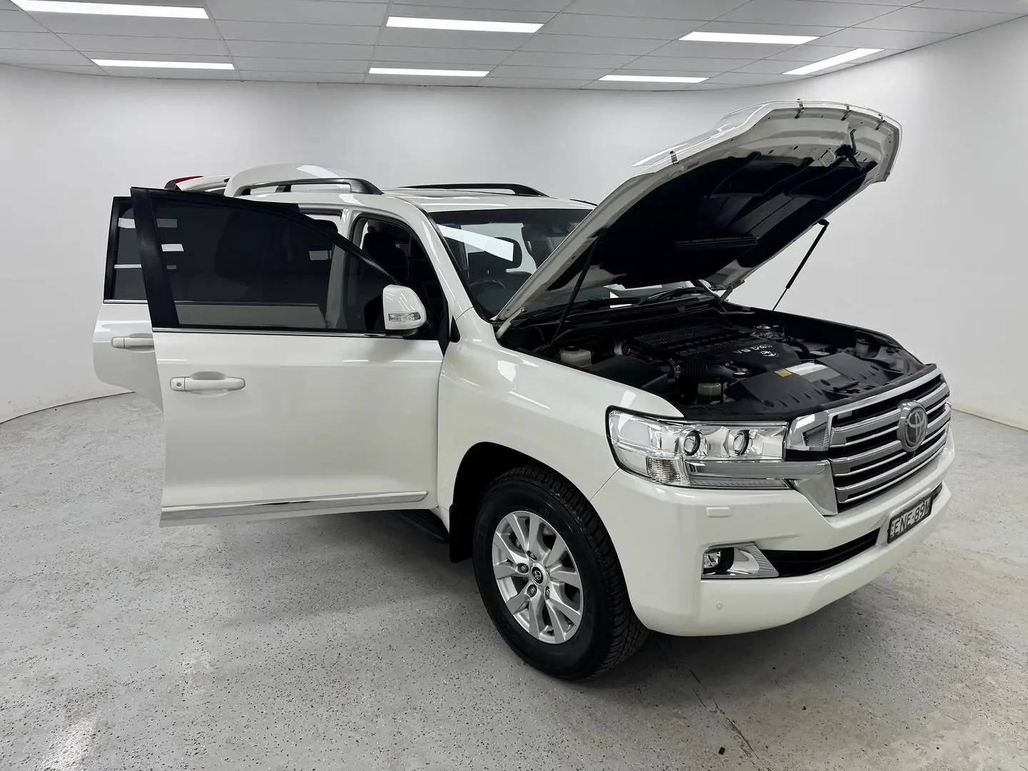 2021 Toyota Landcruiser Gallery Image 8