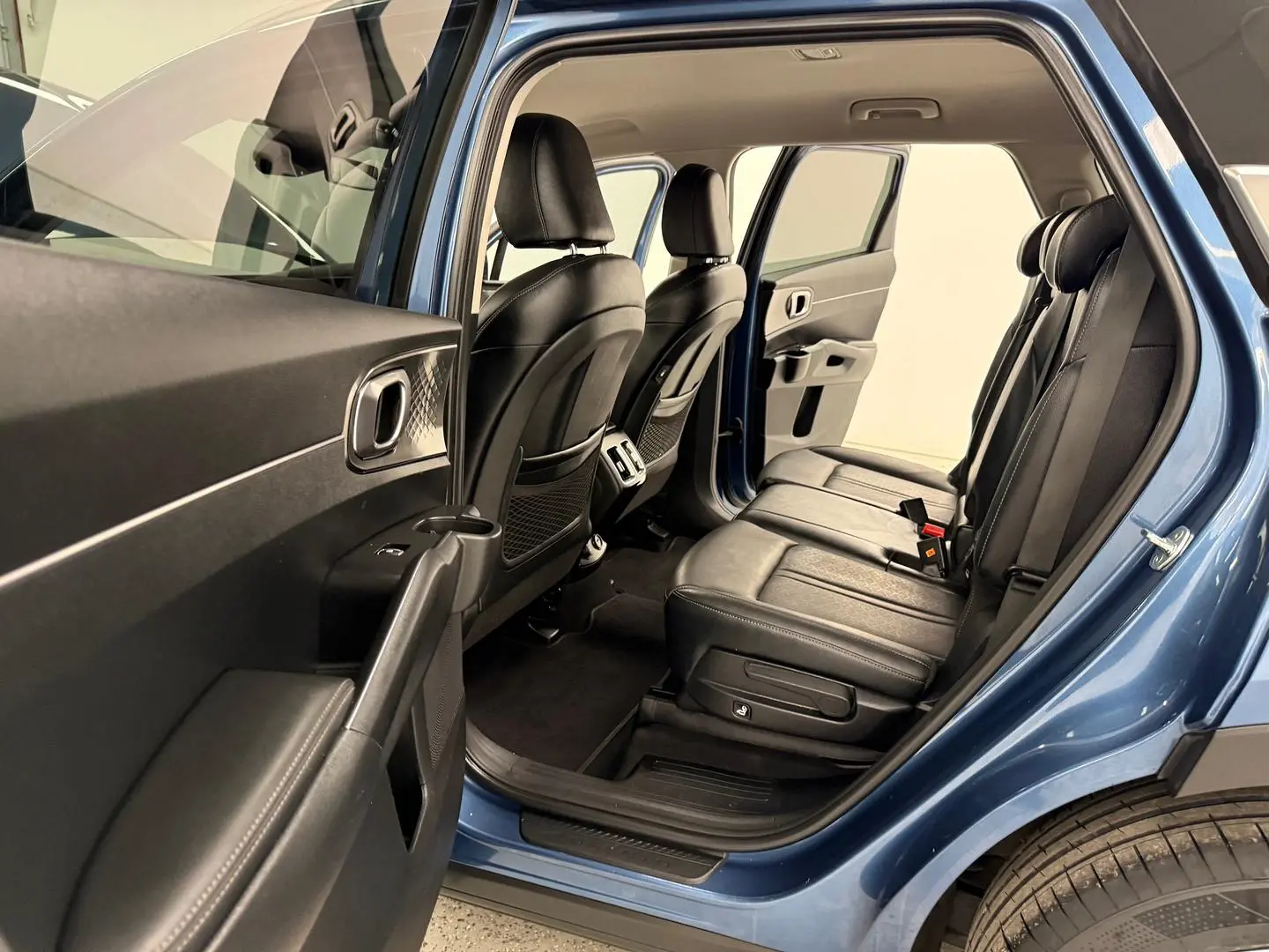 2020 Kia Sorento Gallery Image 12