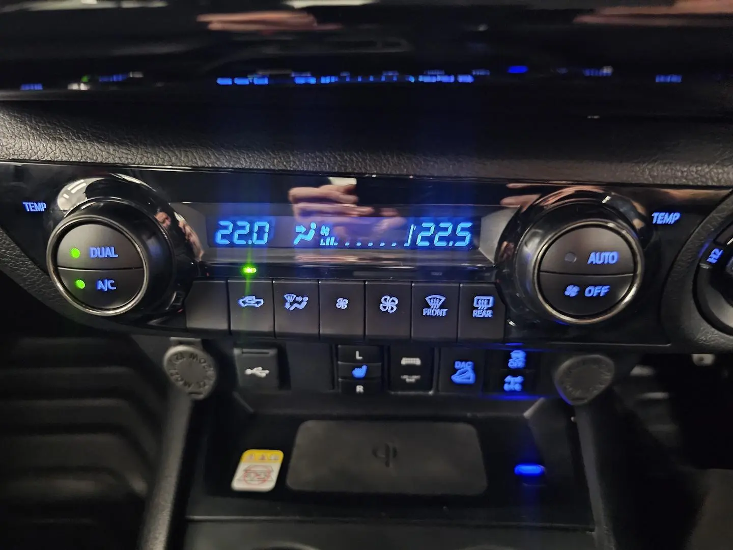 2025 Toyota Hilux Gallery Image 31