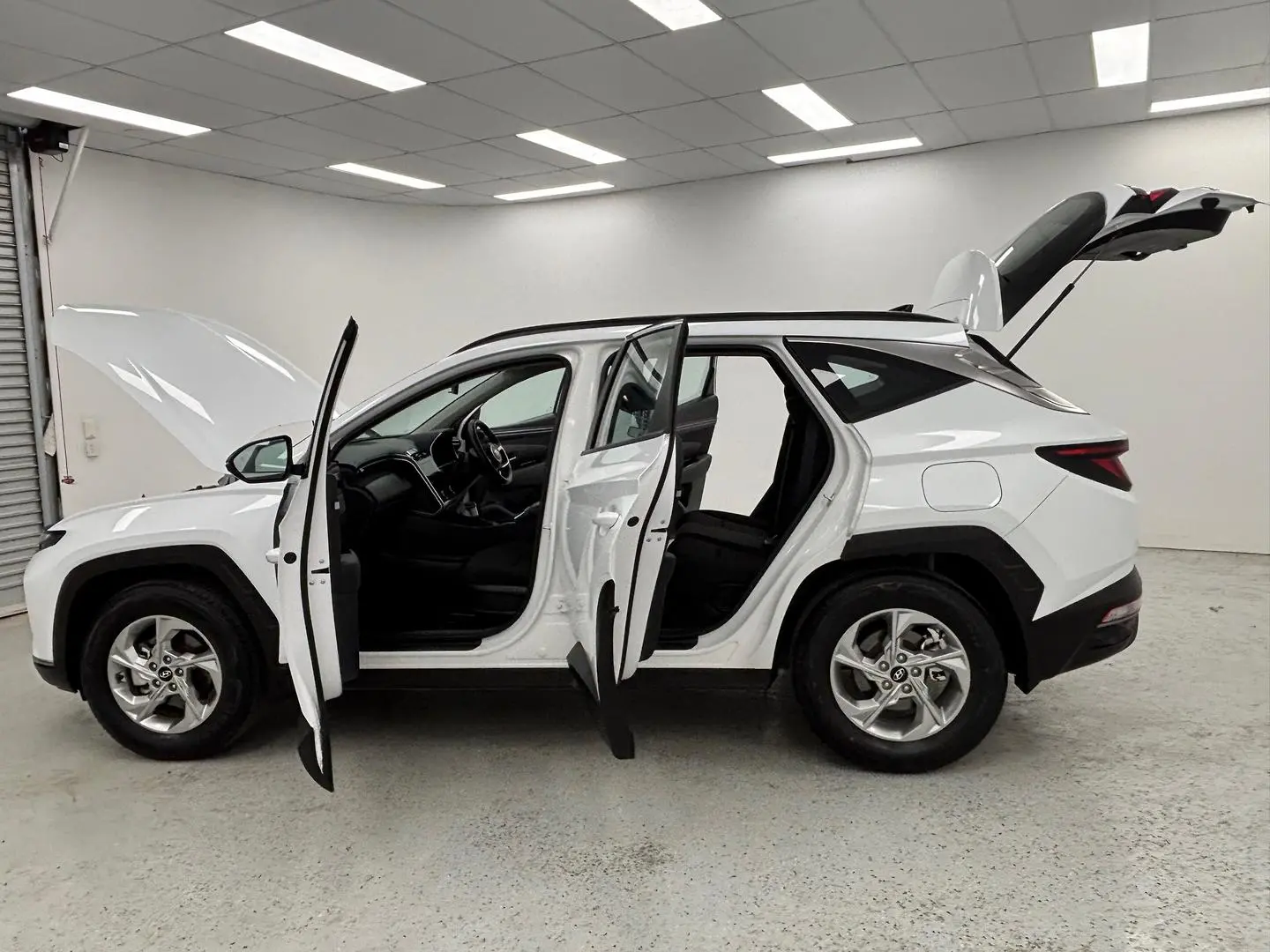 2023 Hyundai Tucson Gallery Image 13