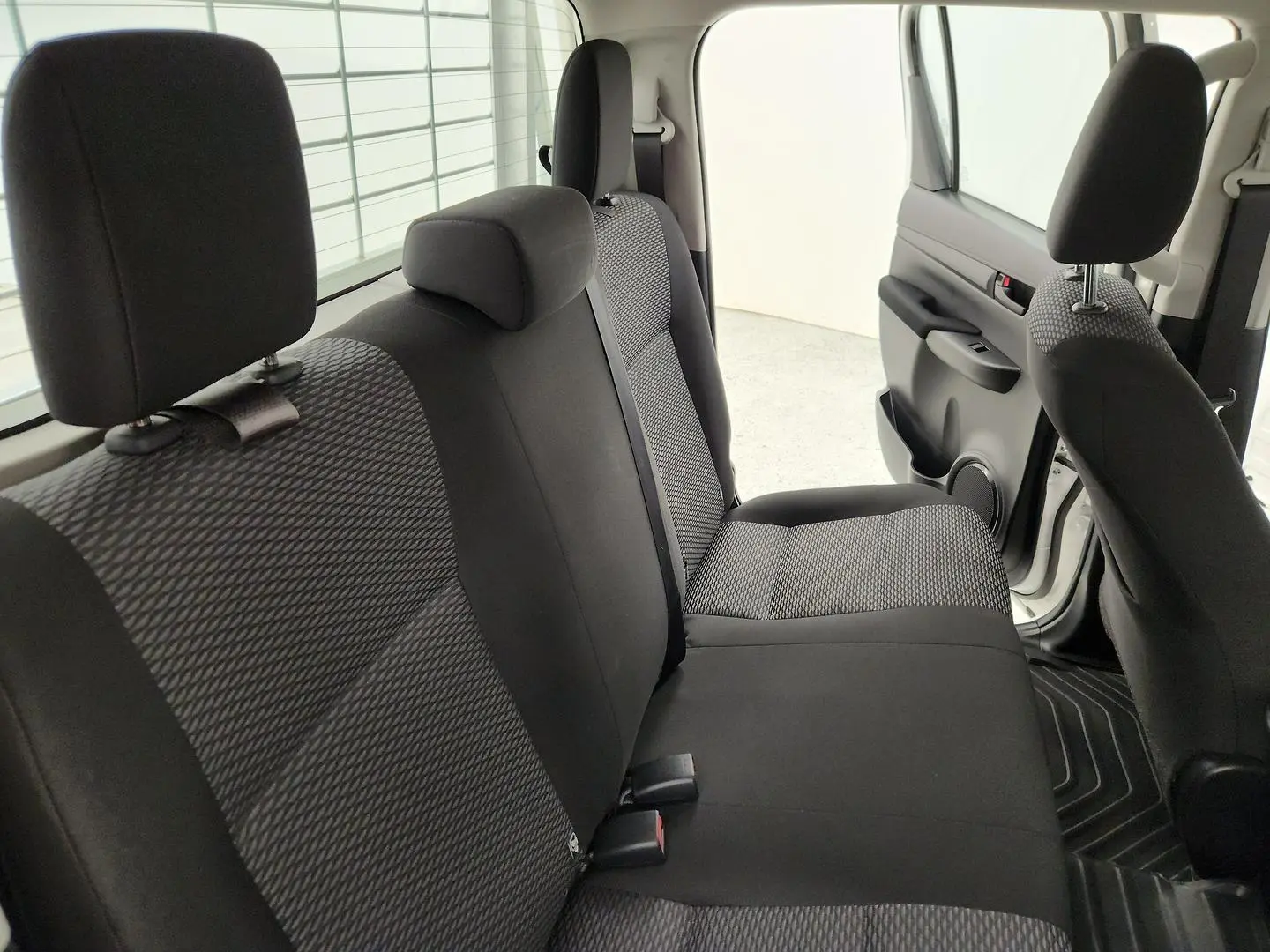 2021 Toyota Hilux Gallery Image 23