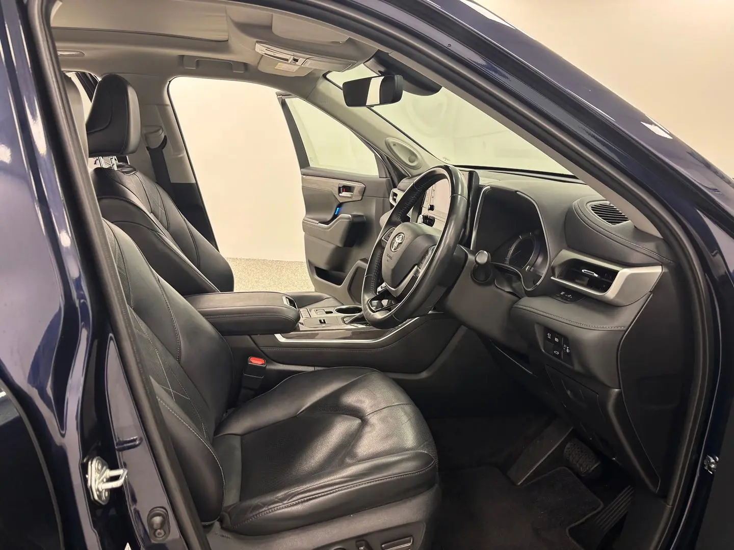 2022 Toyota Kluger Gallery Image 22