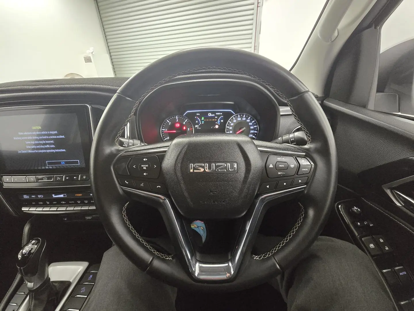 2023 Isuzu MU-X Gallery Image 23