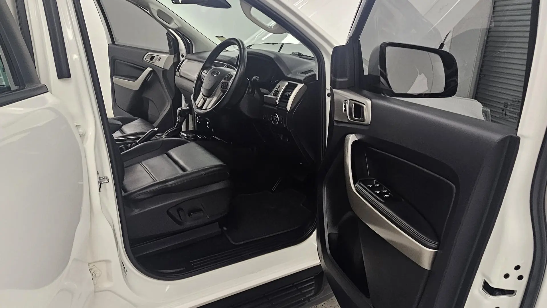 2022 Ford Everest Gallery Image 23