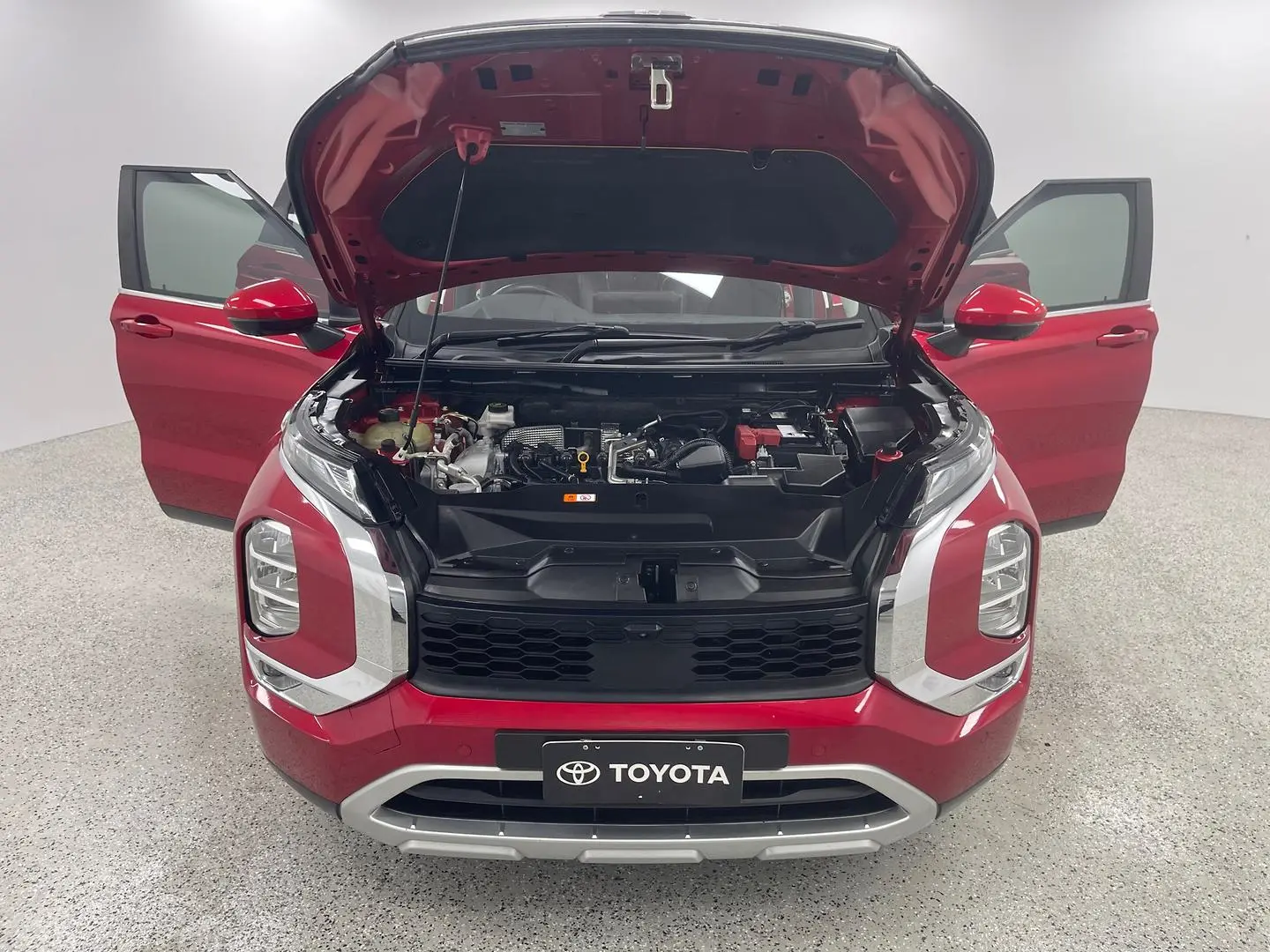 2022 Mitsubishi Outlander Gallery Image 13