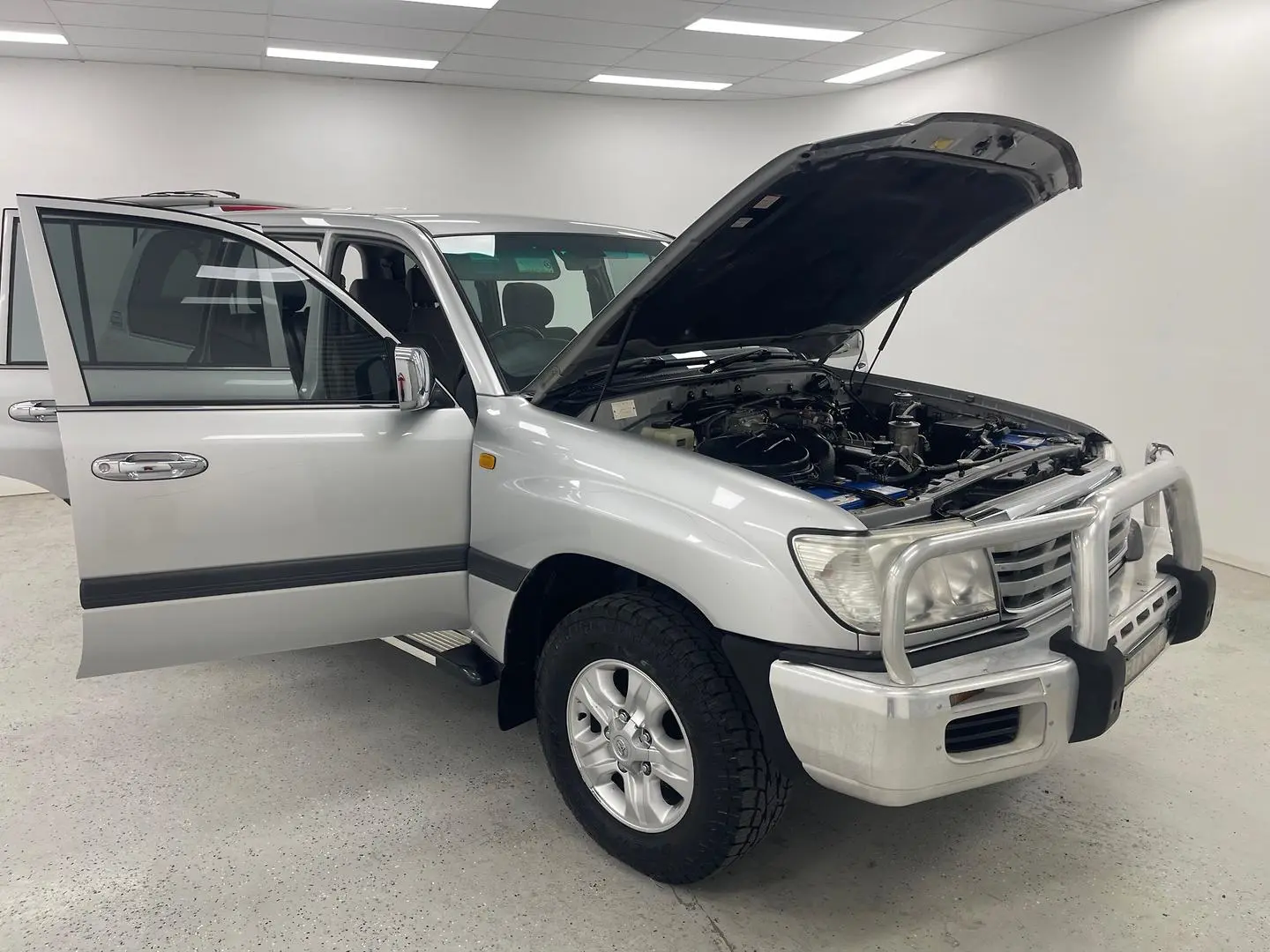 2006 Toyota Landcruiser Gallery Image 9