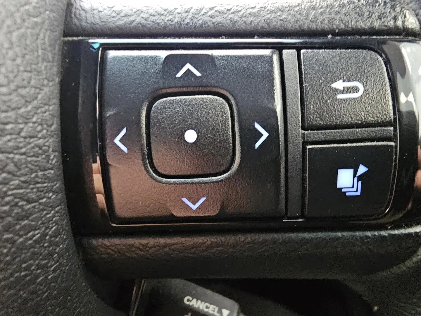 2019 Toyota Hilux Gallery Image 34