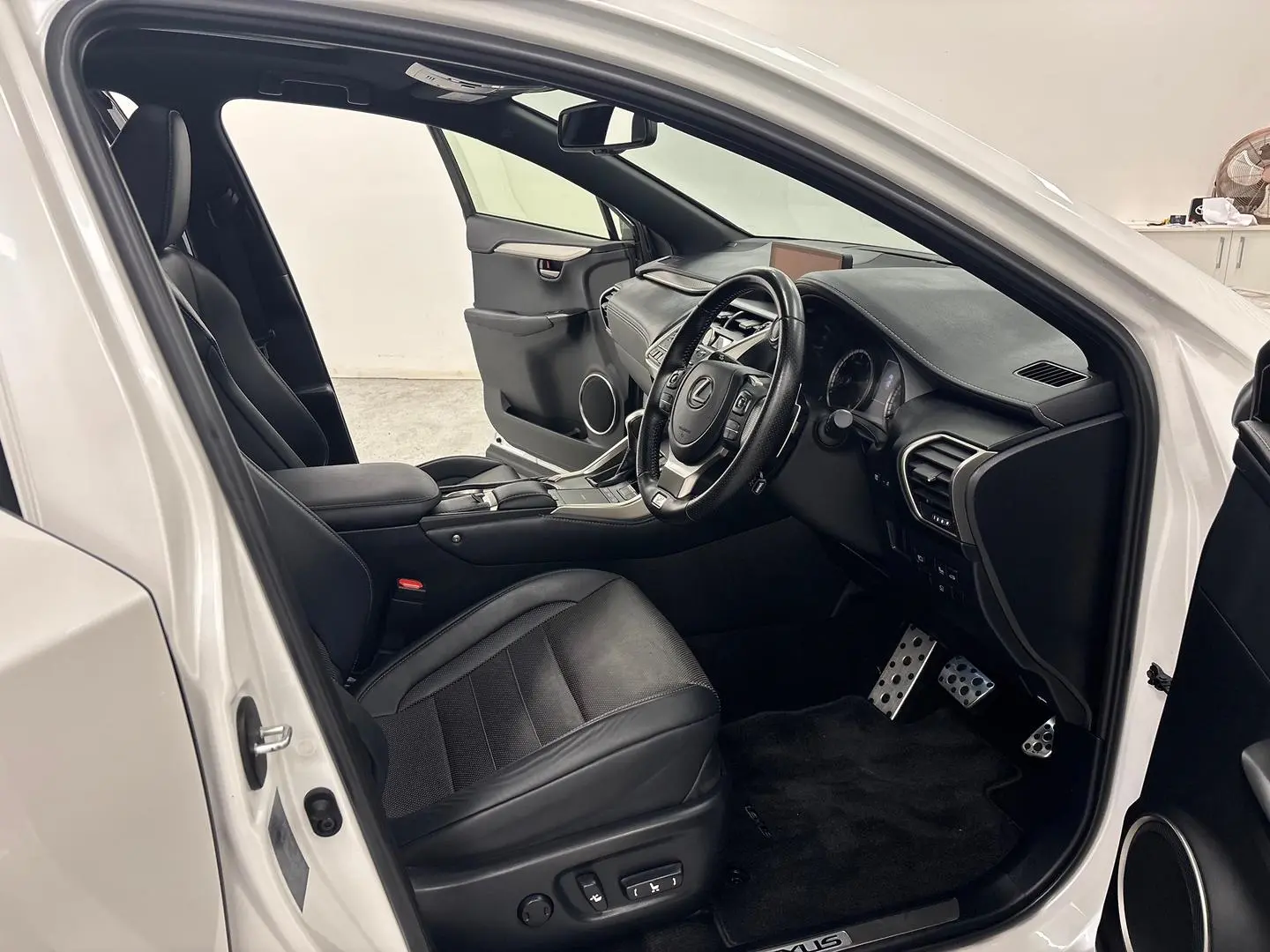2021 Lexus NX Gallery Image 23