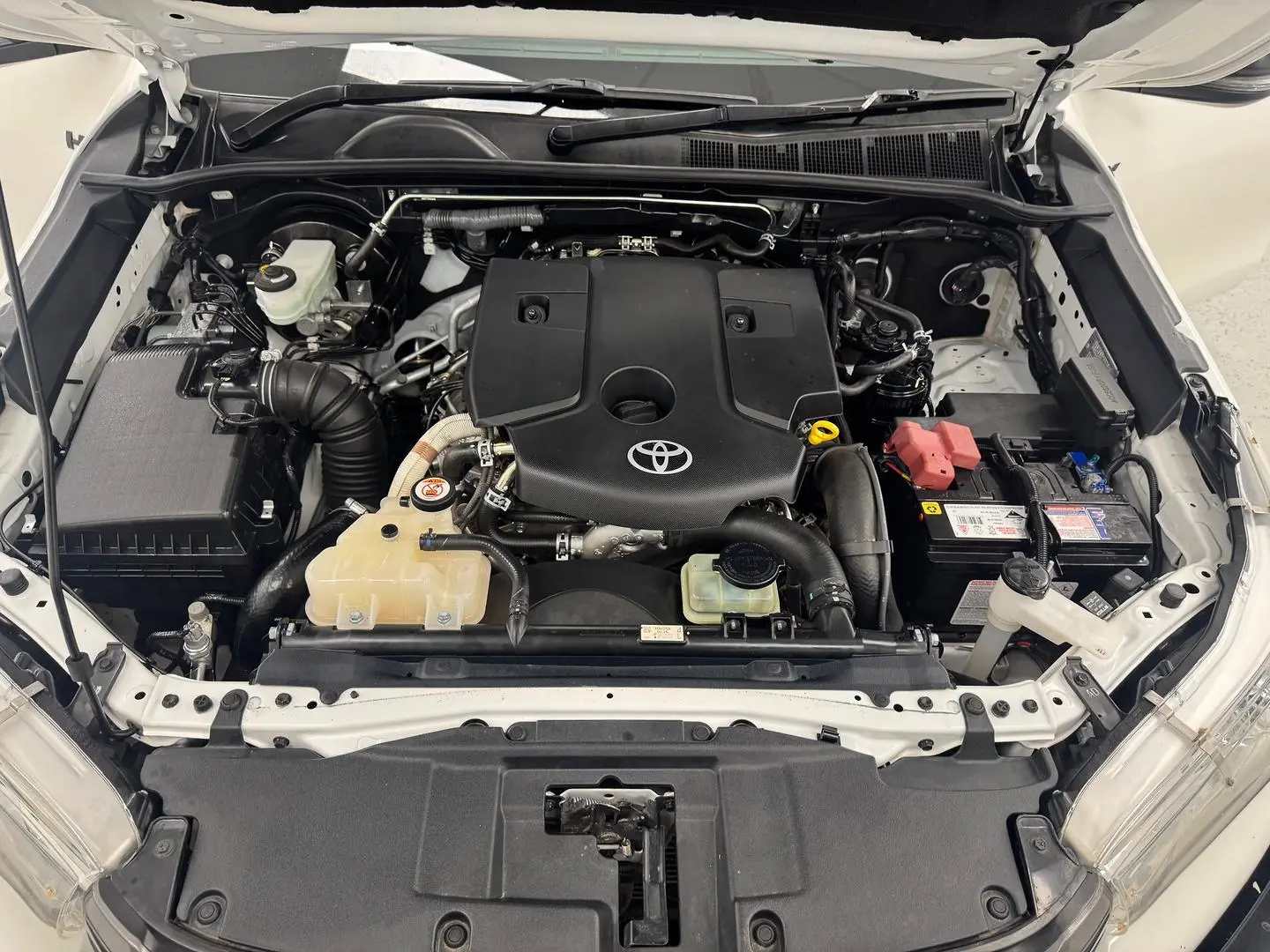 2018 Toyota Hilux Gallery Image 14