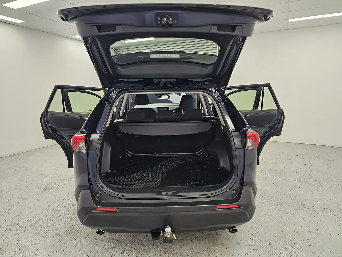 2022 Toyota RAV4 Gallery Image 17