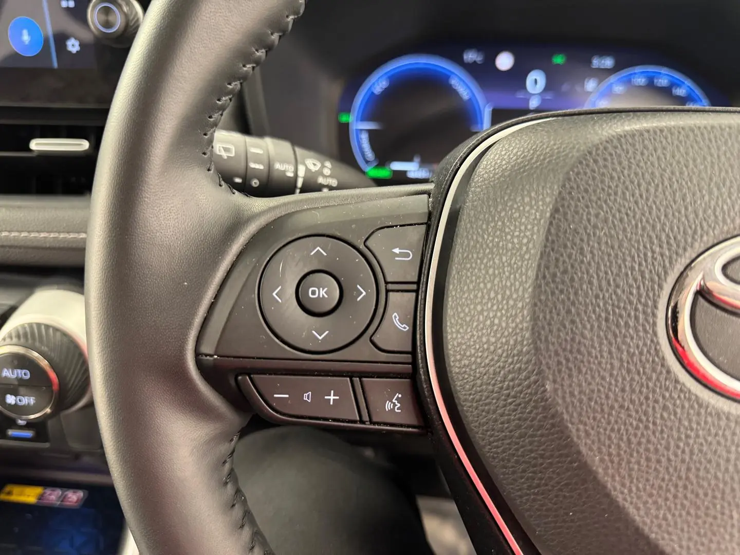 2022 Toyota RAV4 Gallery Image 22