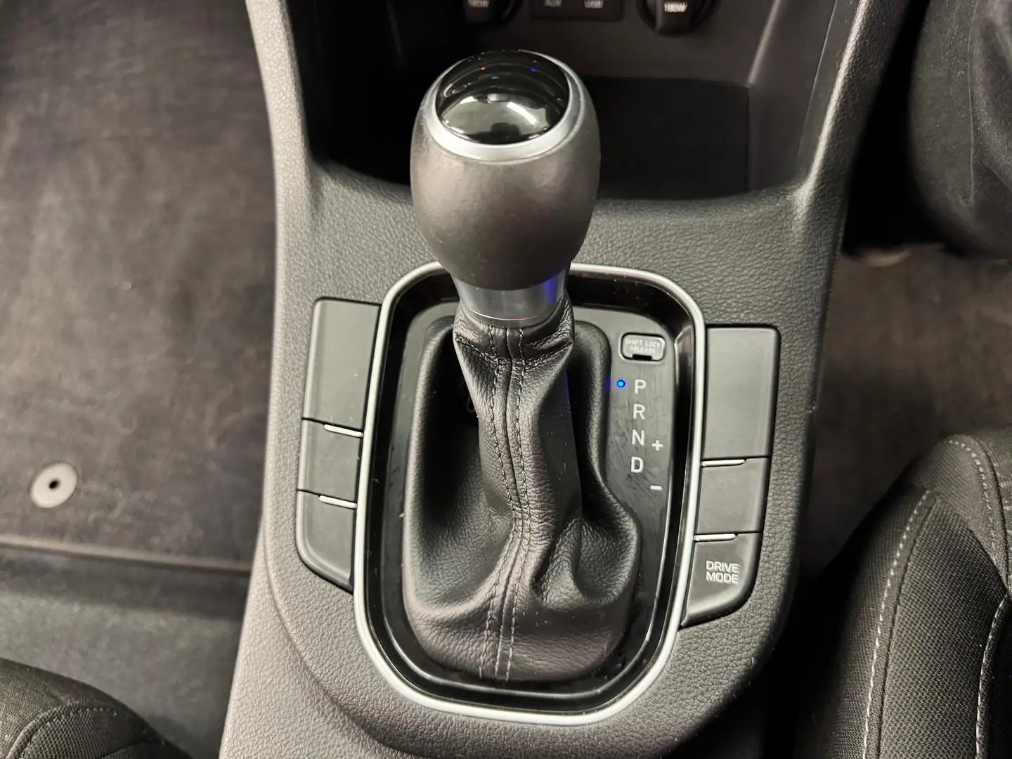 2019 Hyundai i30 Gallery Image 24